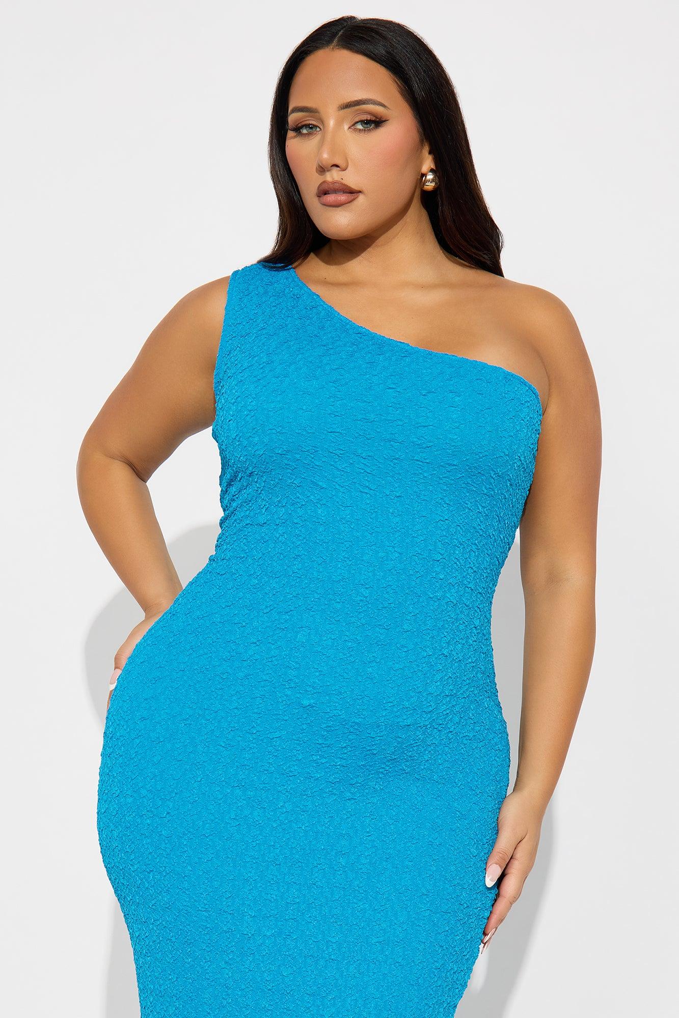 Abigal Textured Maxi Dress - Light Blue Product Image