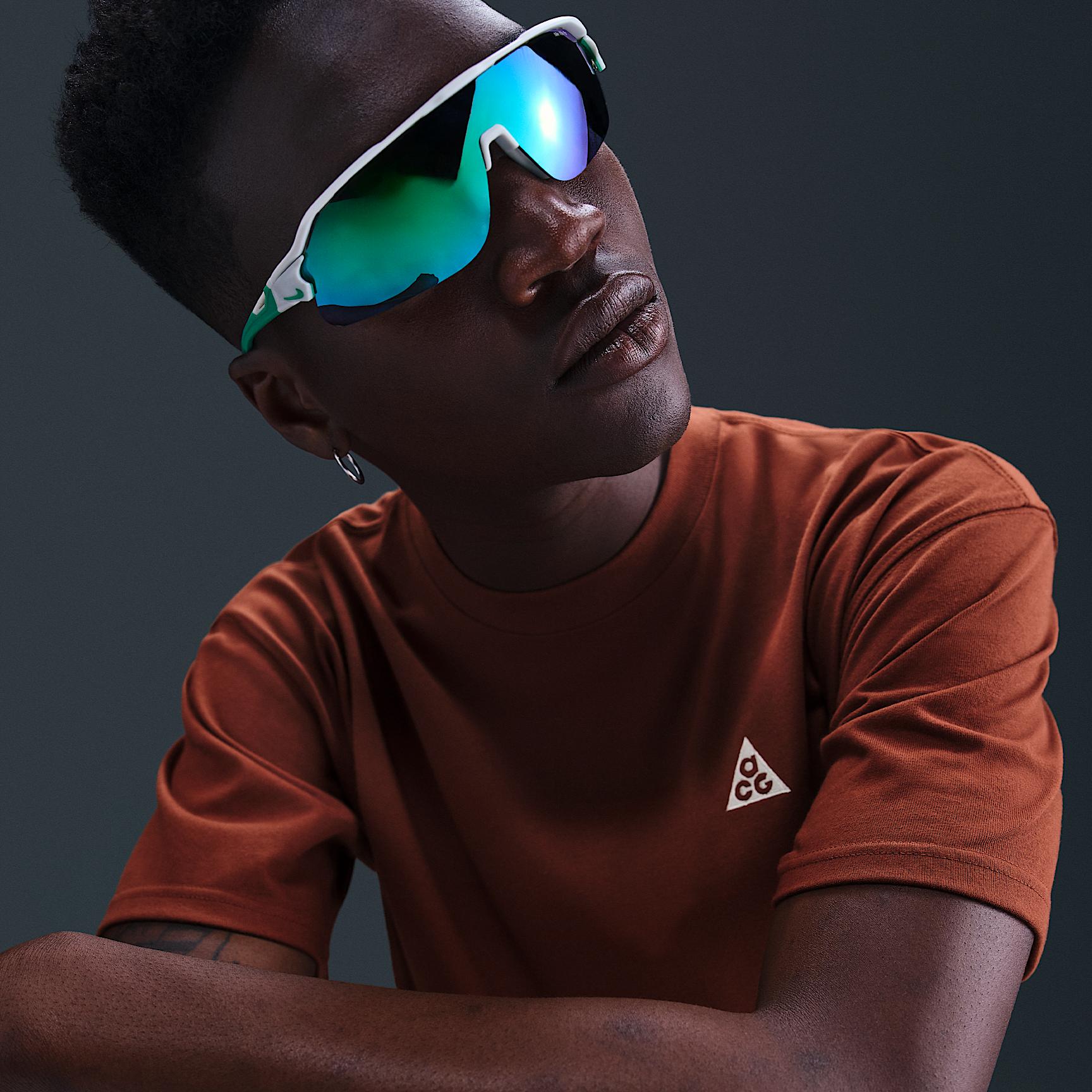 Mens Nike ACG Max90 T-Shirt | HJ0798-245 Product Image