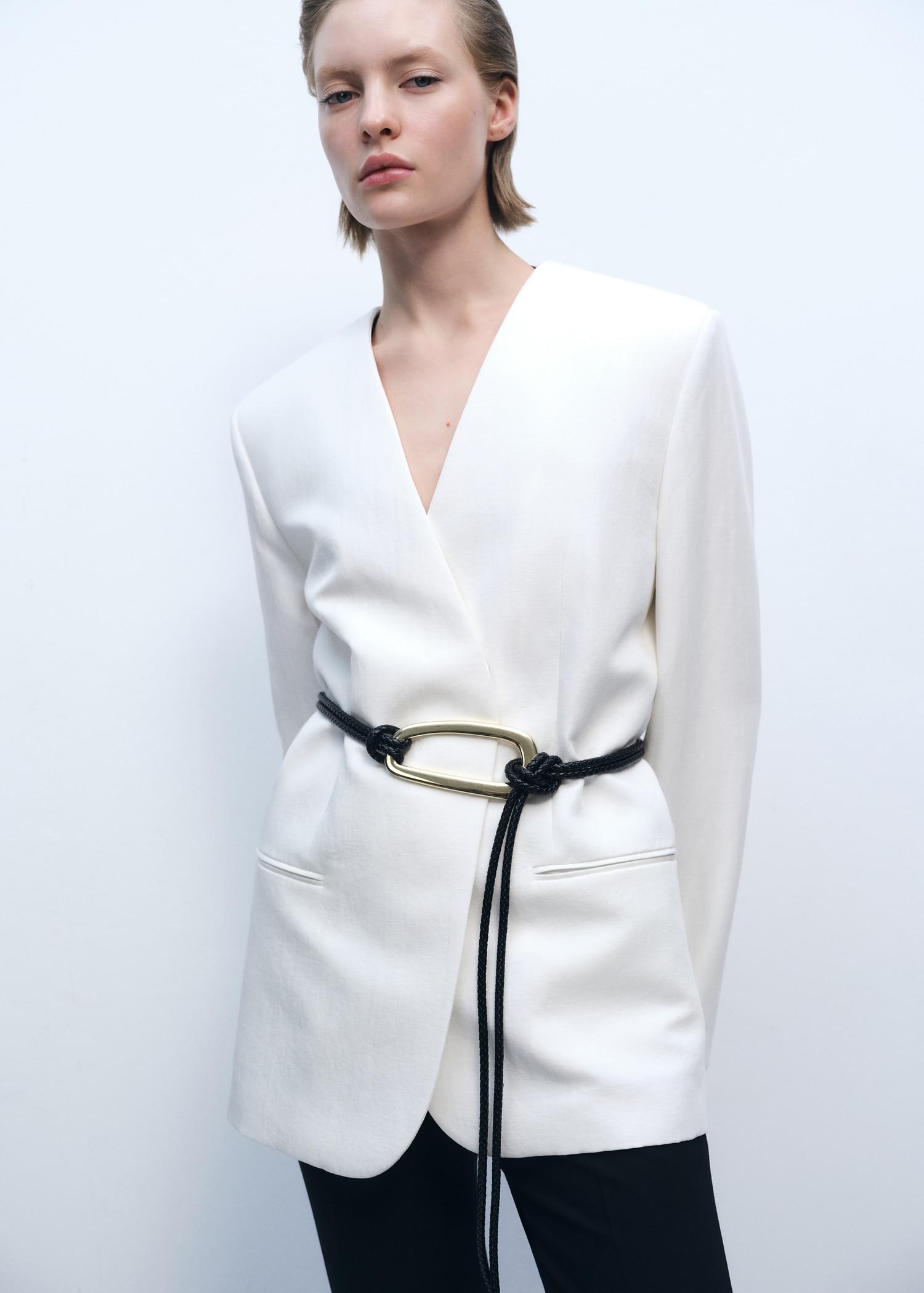 Lyocell and linen-blend blazer - Women | MANGO USA Product Image