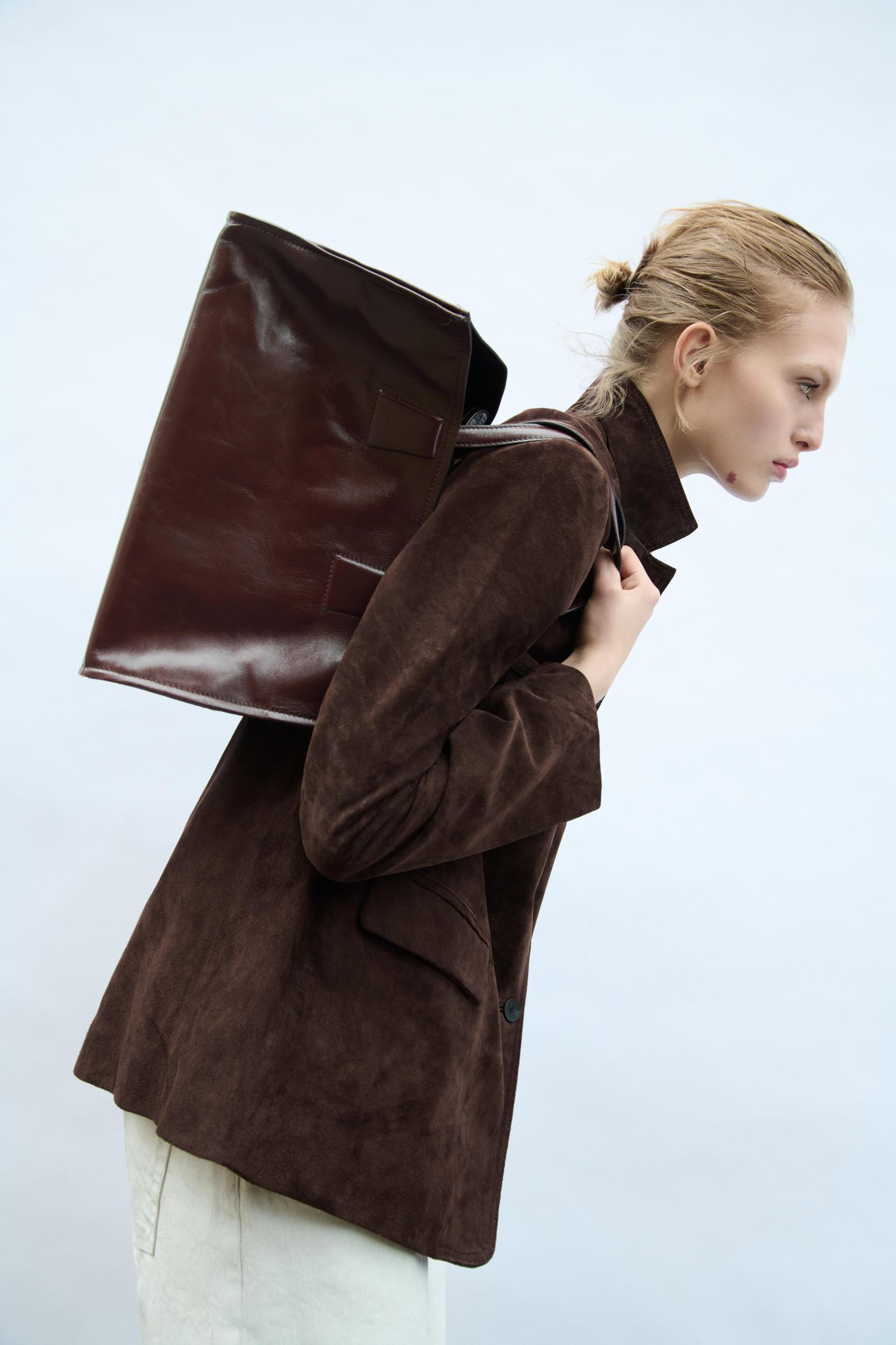LEATHER SHOPPER Product Image