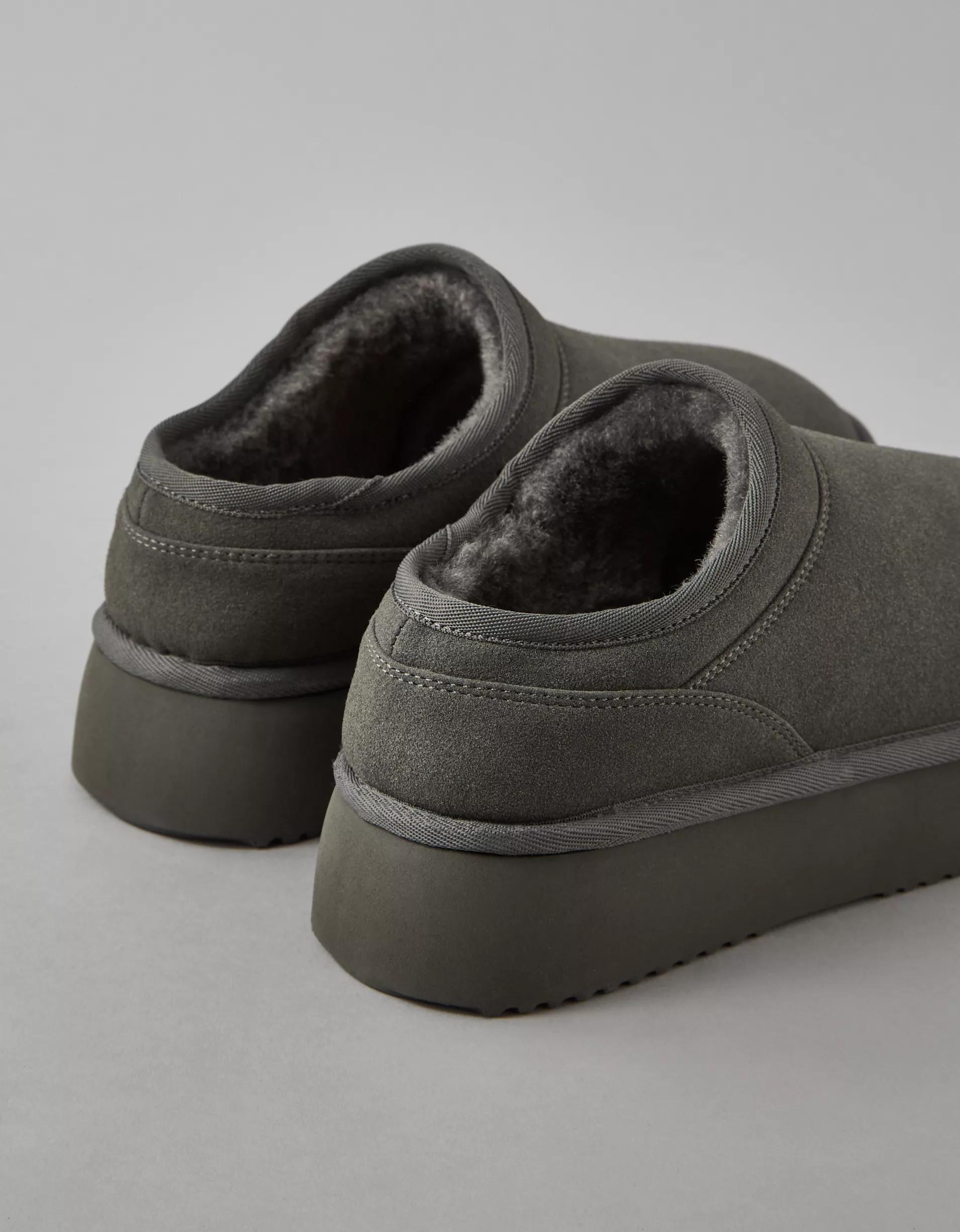 AE The Hangout Slip-On Slipper Product Image
