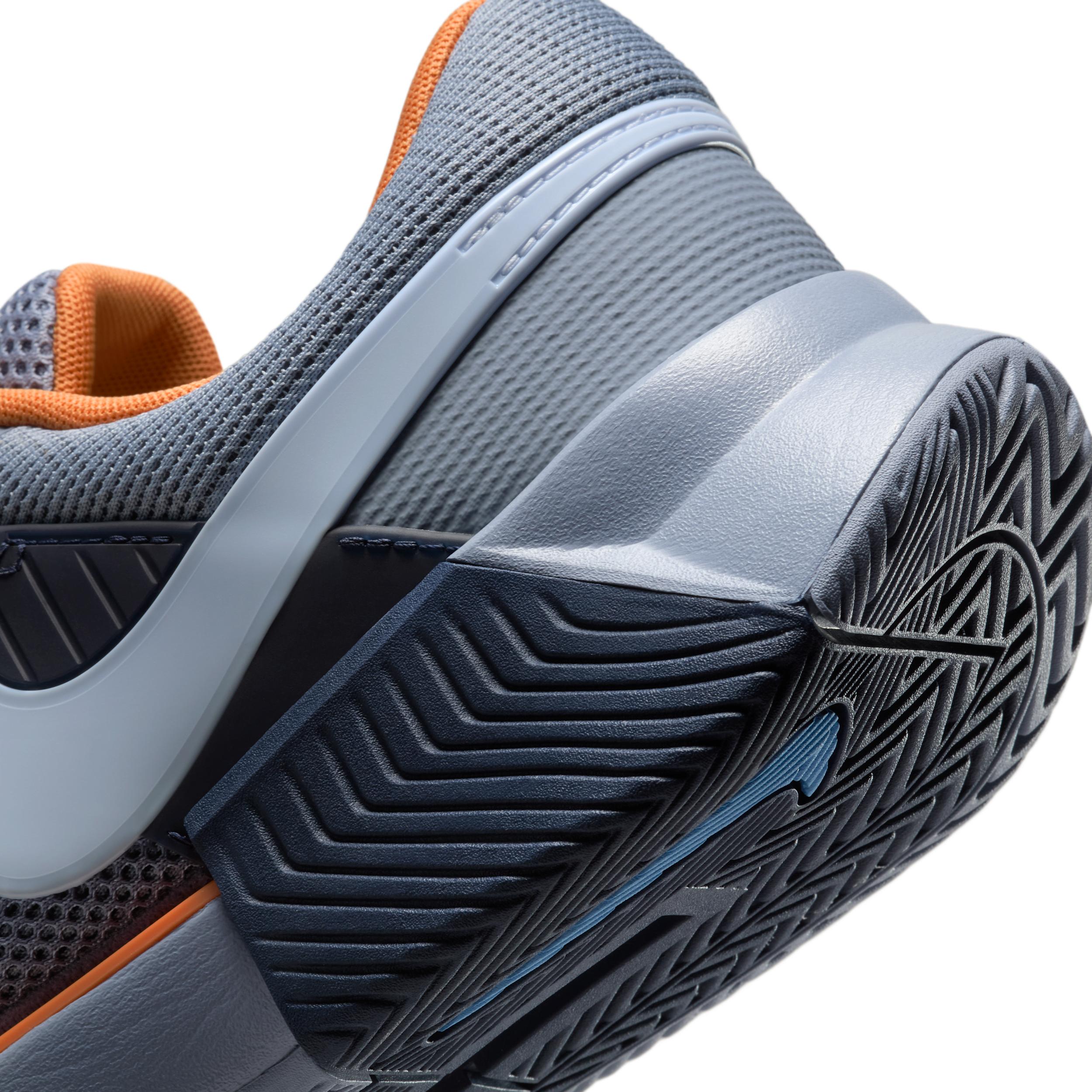 Nike Men's Zoom GP Challenge 1 Hard Court Tennis Shoes Product Image