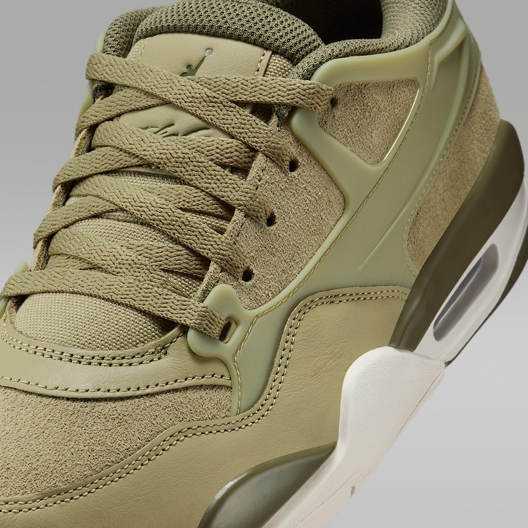 Womens Air Jordan 4 RM Shoes | IB7694-201 Product Image