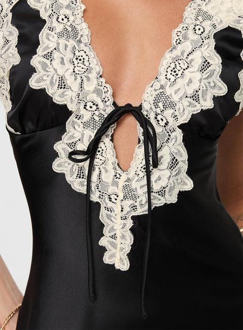 Nourish Maxi Dress Black Product Image