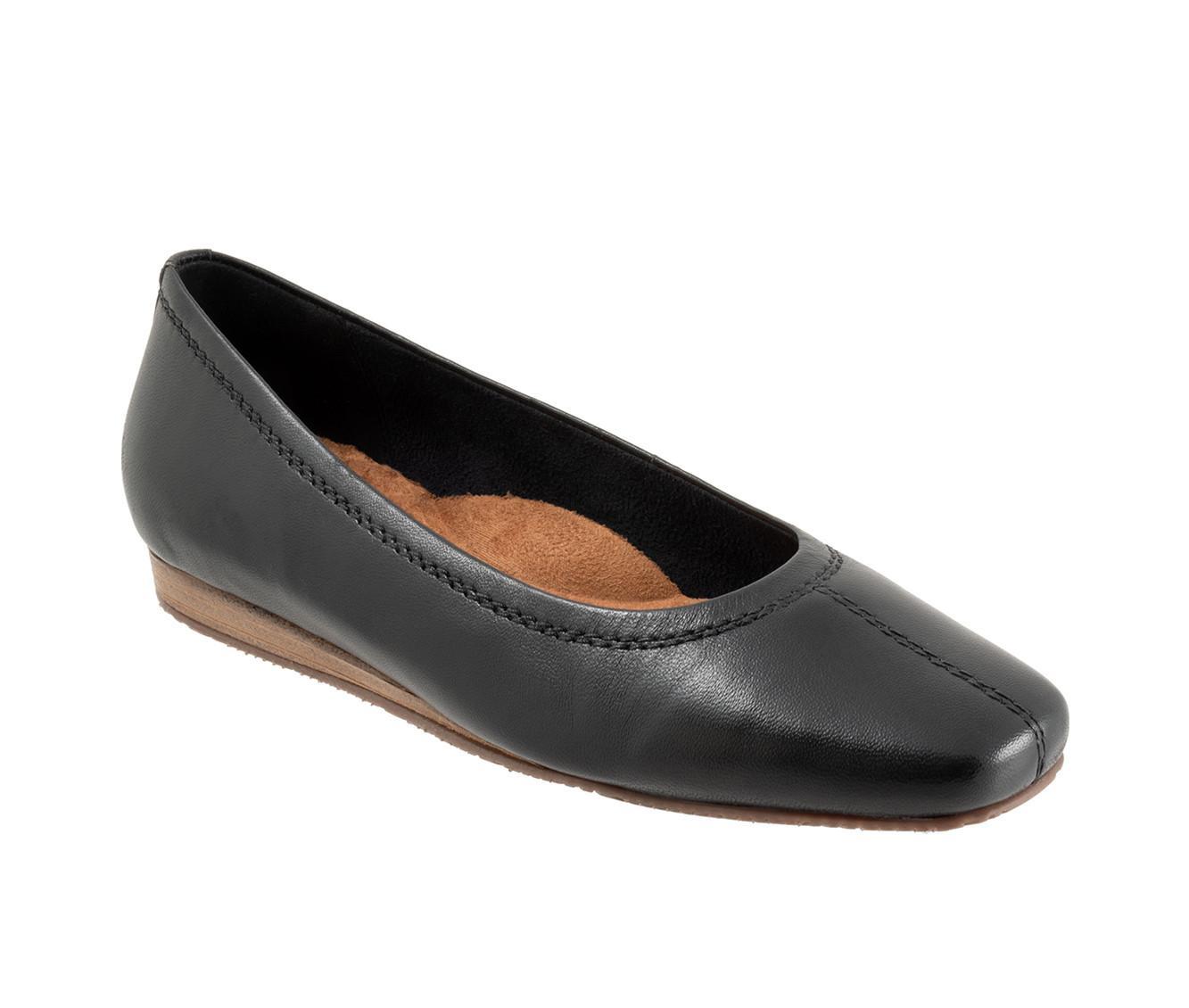 Women's Softwalk Vera Cruz Flats Product Image
