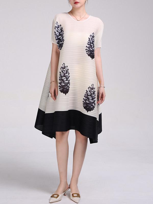 A-Line Loose Flower Print Pleated Round-Neck Midi Dresses Product Image