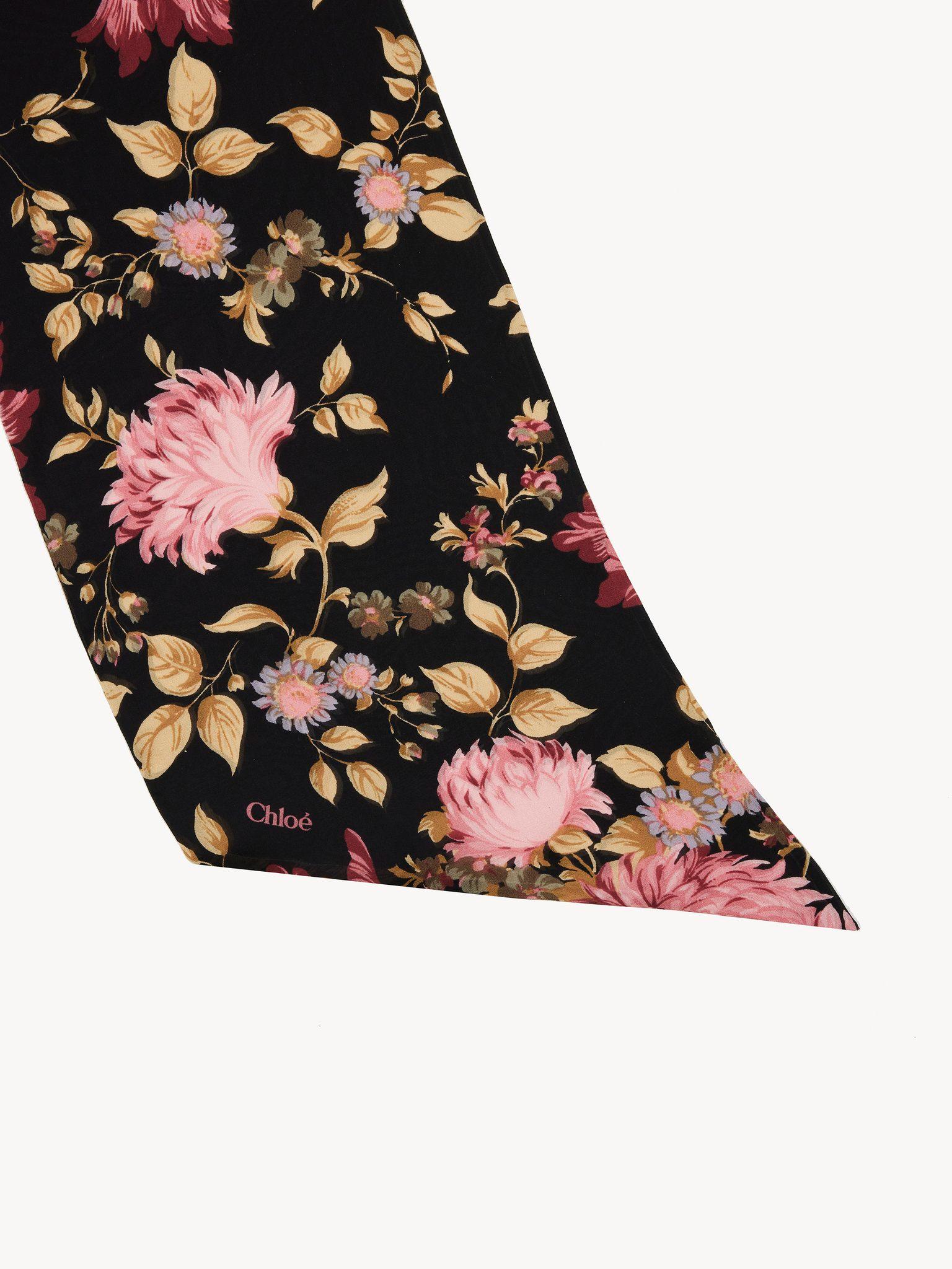 The Chloé Peonies wide bandeau scarf in silk charmeuse Product Image