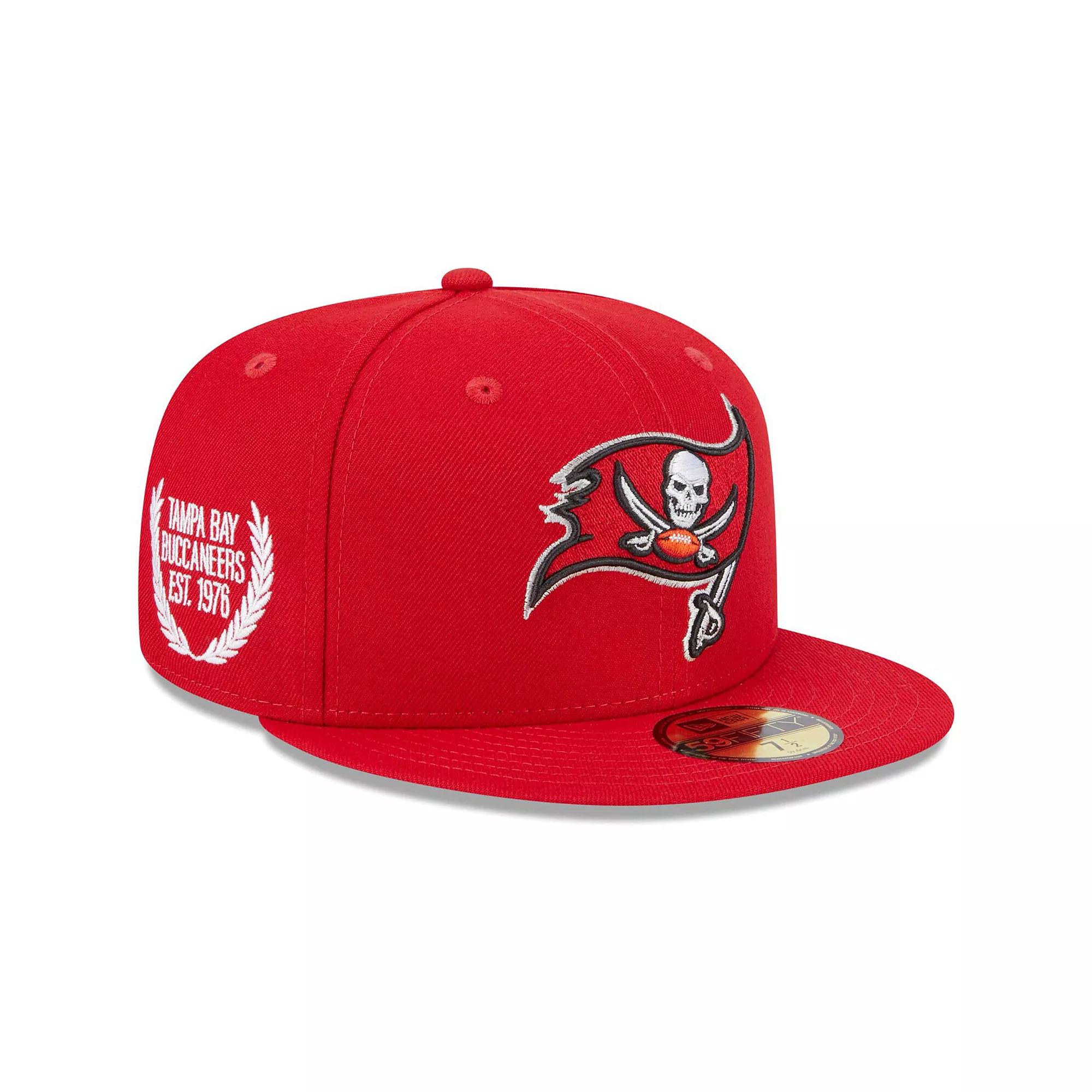 Men's New Era Red Tampa Bay Buccaneers Camo Undervisor 59FIFTY Fitted Hat,  Product Image