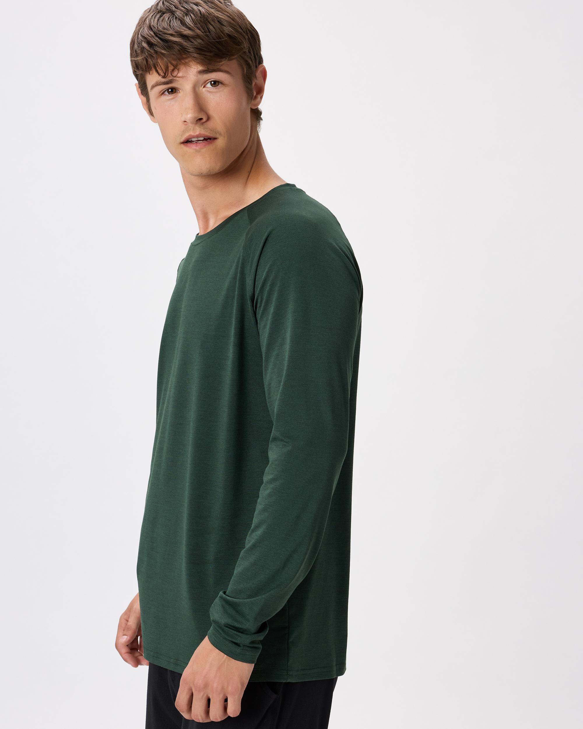 Quince | Men's Flowknit Breeze Performance Long Sleeve T-Shirt Size XS, 100% Polyester Product Image