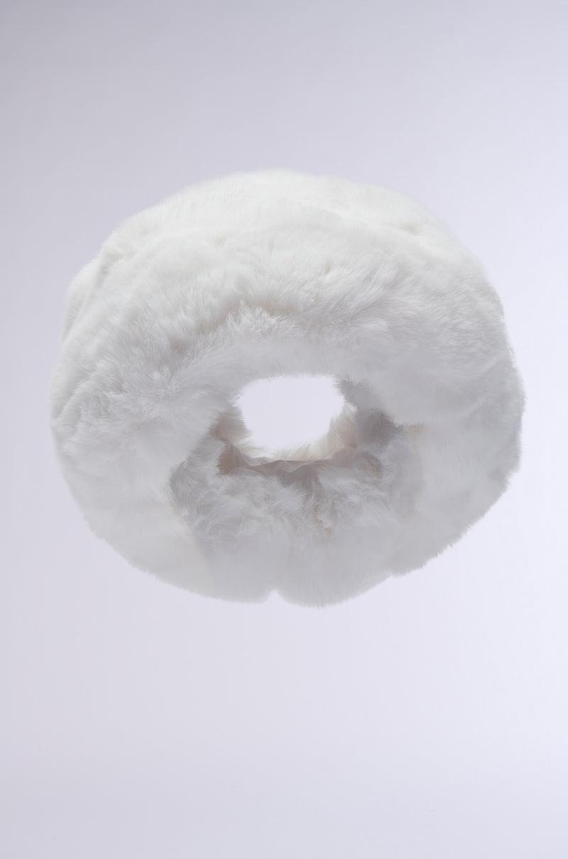 LUXE JENNY FAUX FUR HEADBAND IN WHITE Product Image