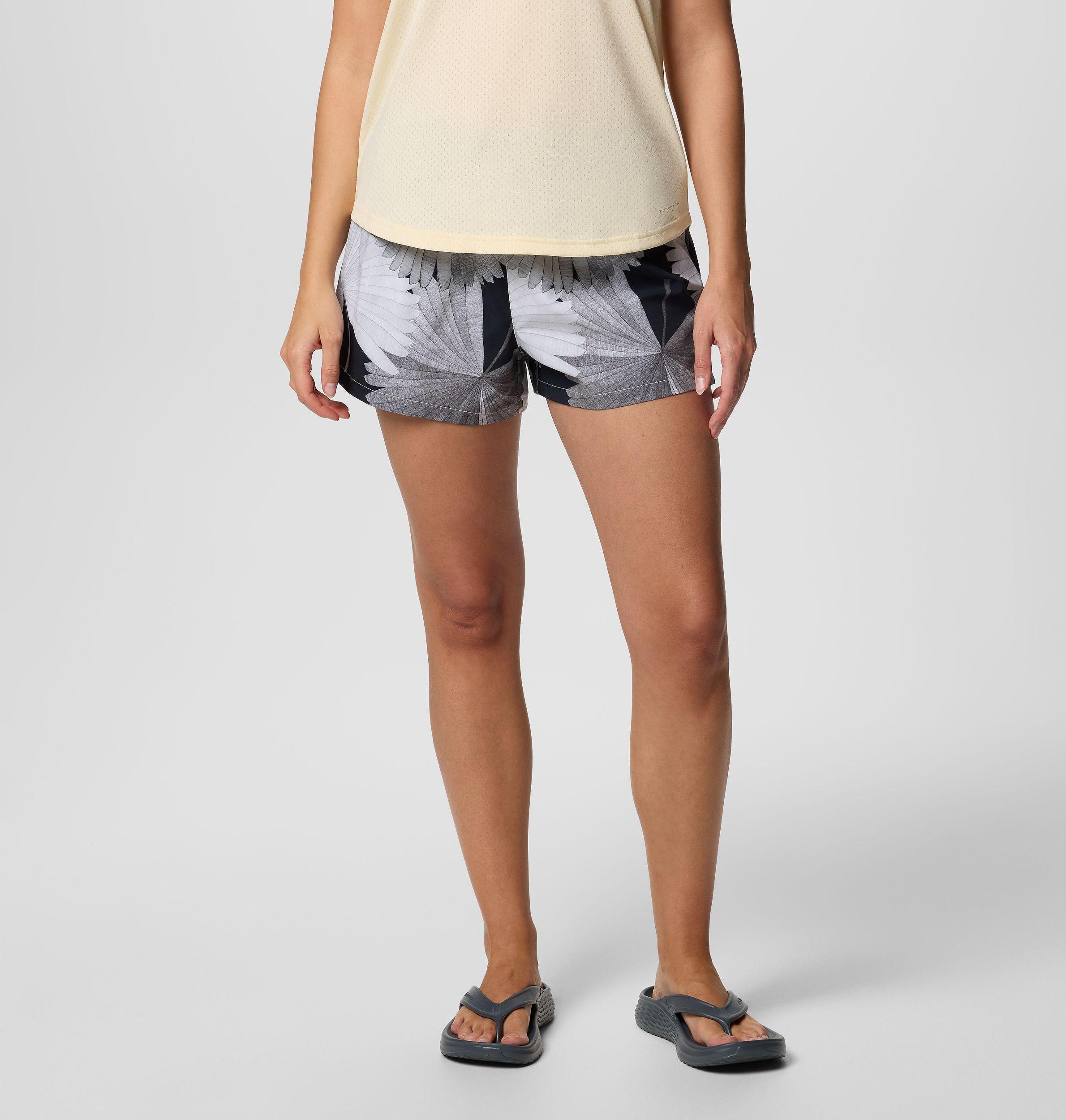 Columbia Womens Bogata Bay Print Shorts II- Product Image