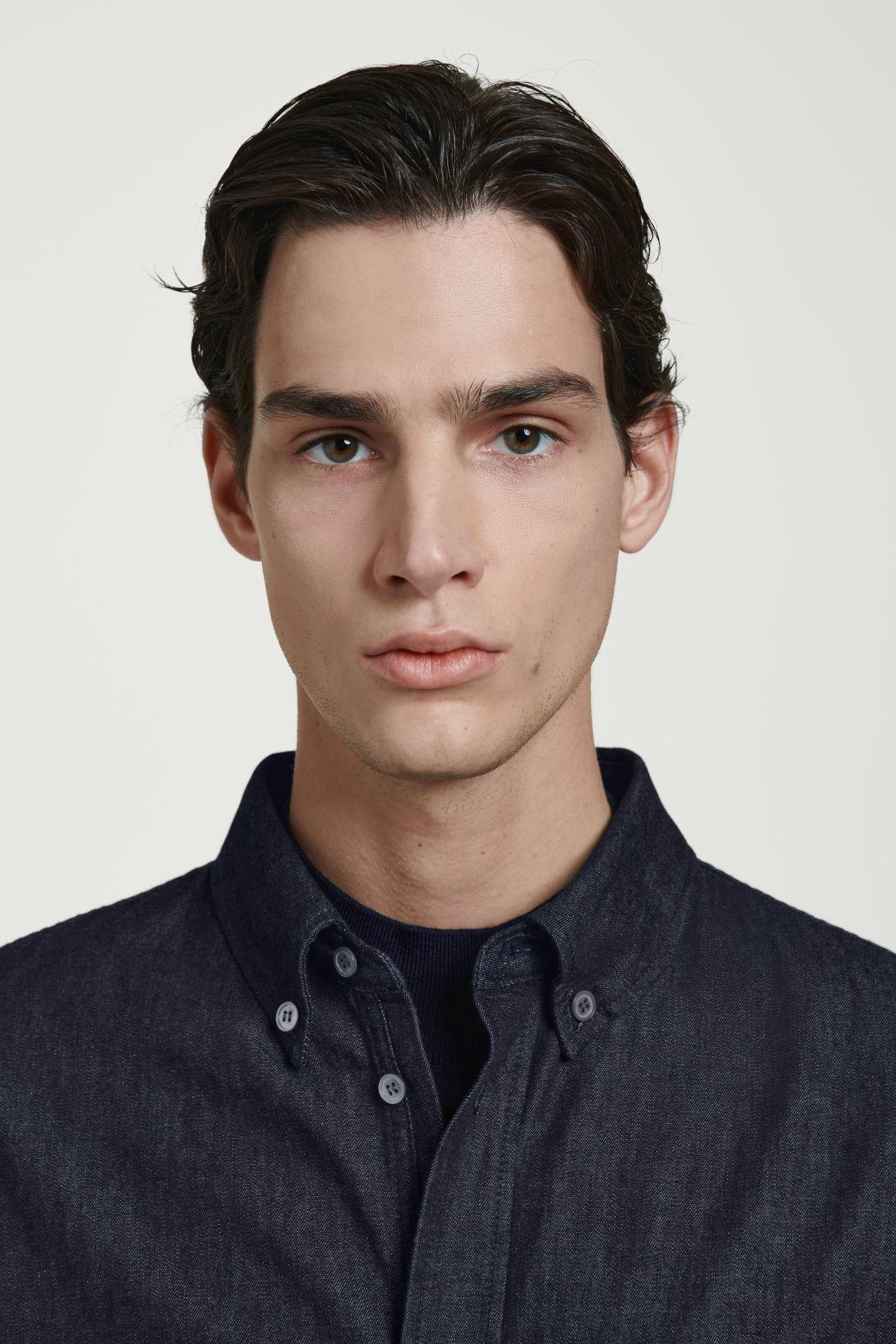 CHAMBRAY SHIRT Product Image