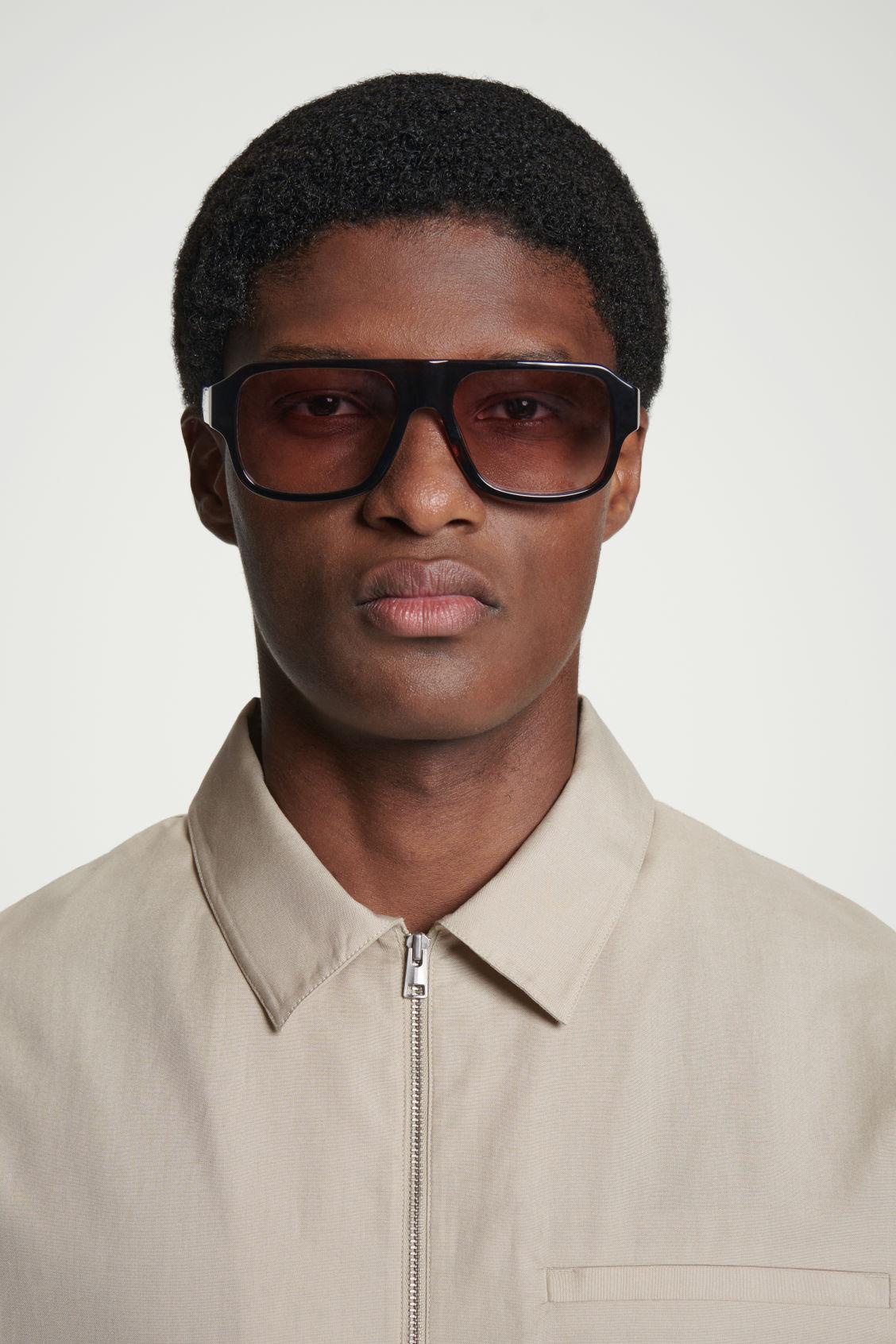 ZIPPED TWILL SHIRT Product Image