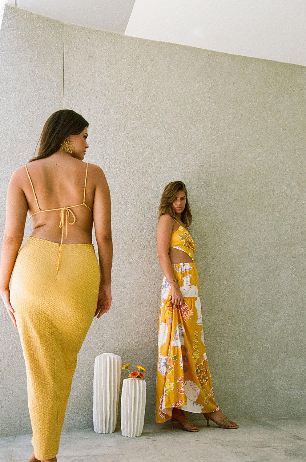 Backless Aluer Dress Product Image