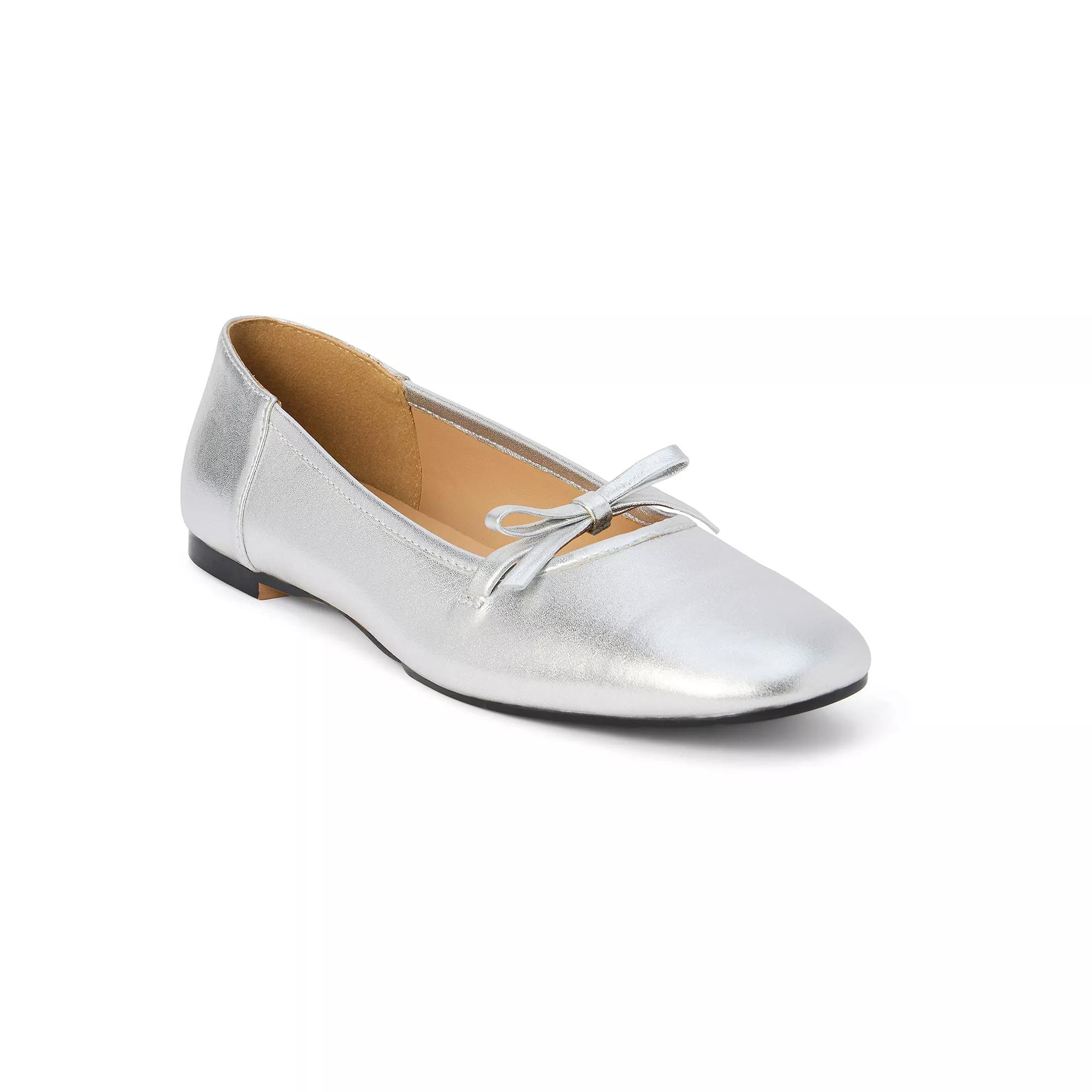 Coconuts Womens Missy Flat Product Image