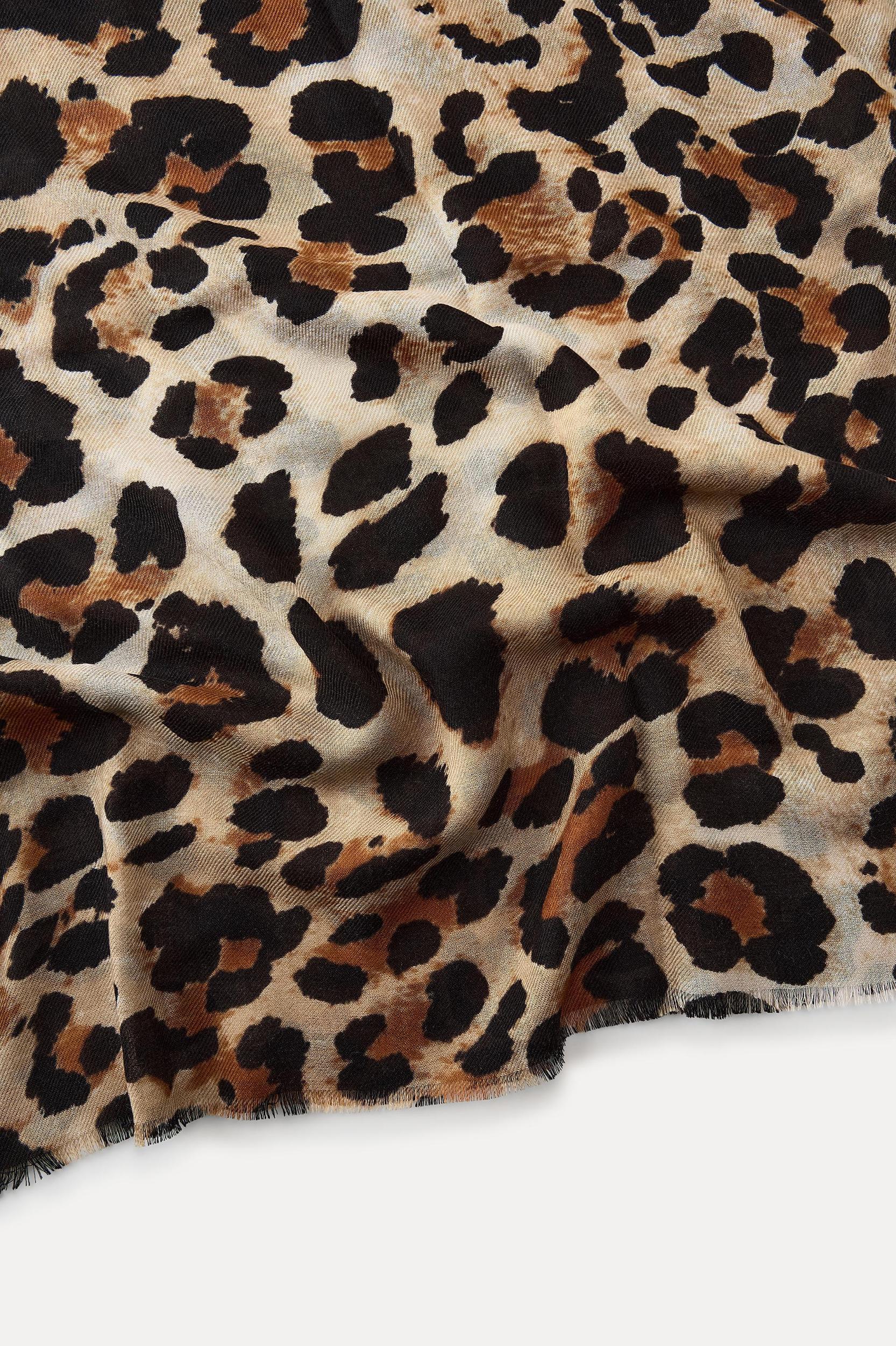 ANIMAL PRINT HANDKERCHIEF Product Image