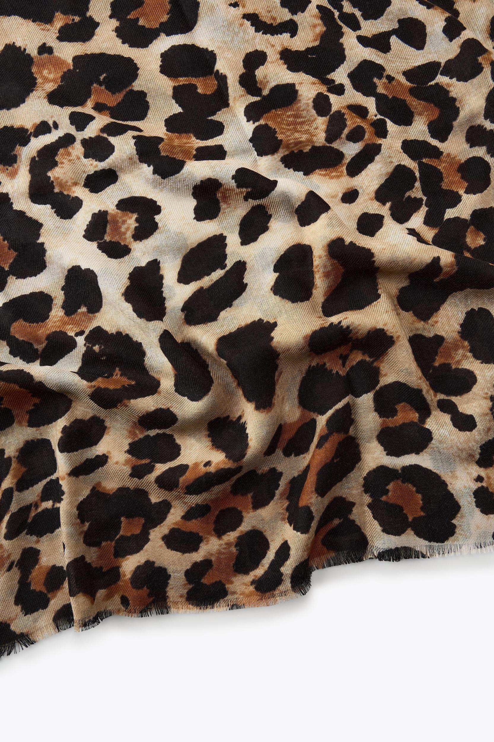 ANIMAL PRINT HANDKERCHIEF Product Image