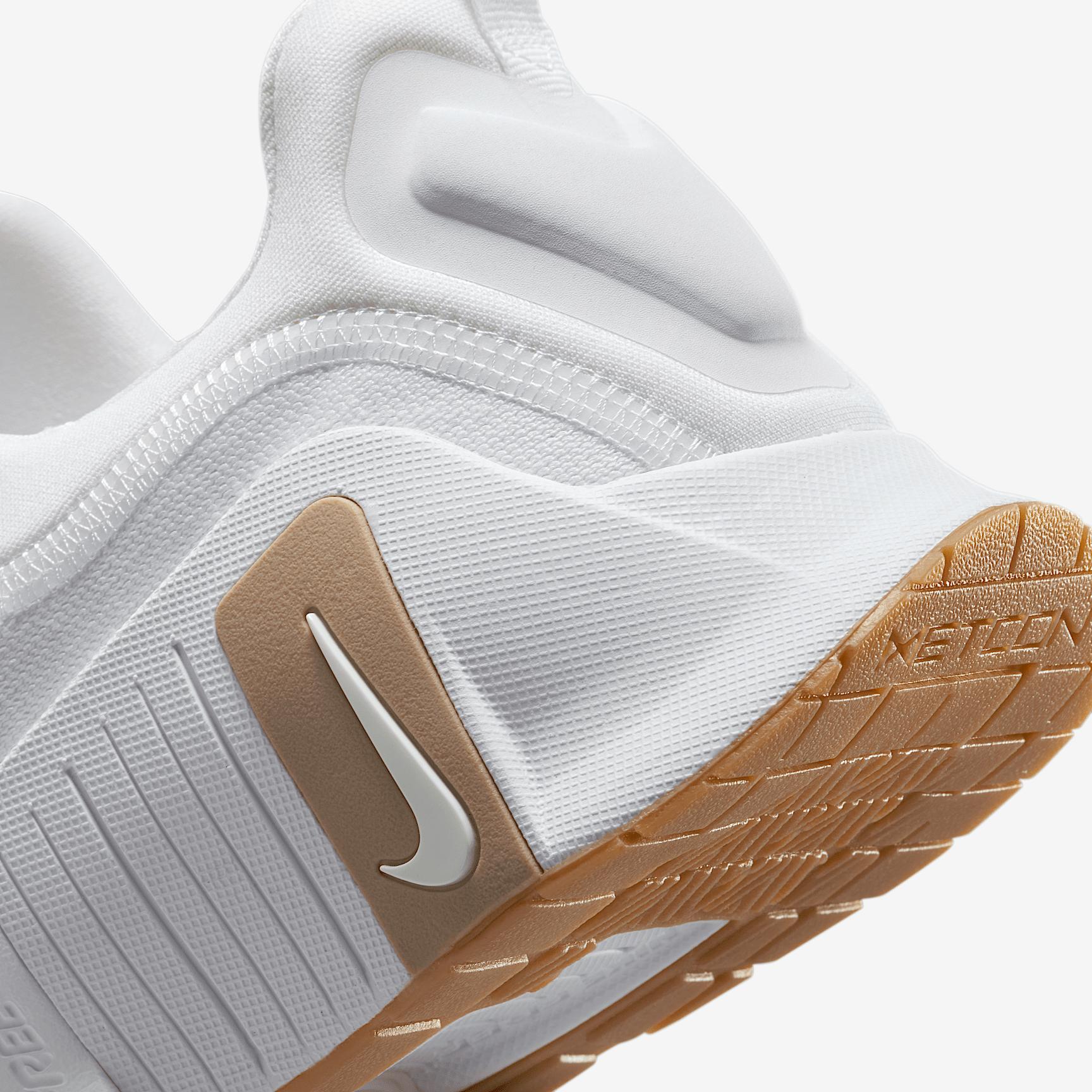 Nike Mens Free Metcon 6 Workout Shoes | FJ7127-105 Product Image