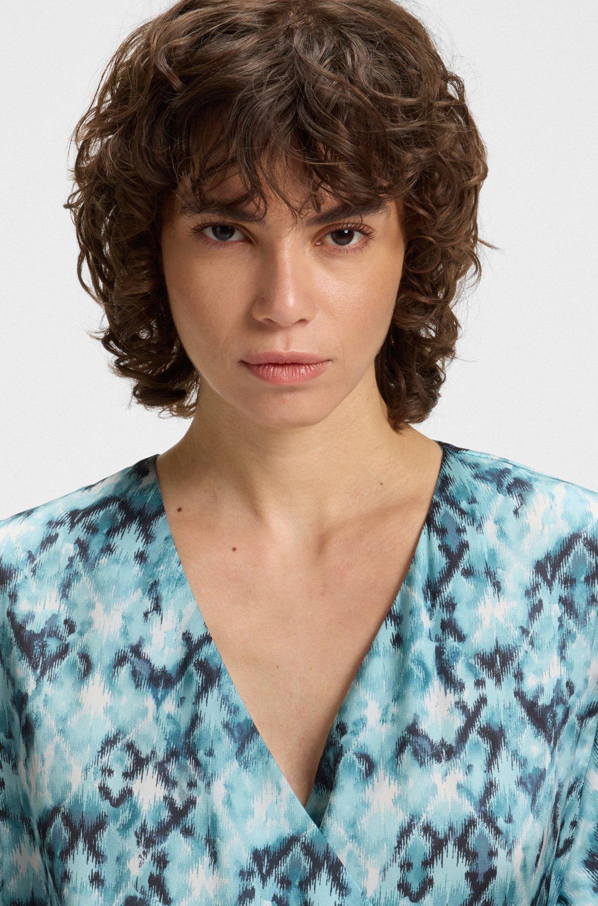 Regular-fit blouse in printed hammered satin Product Image