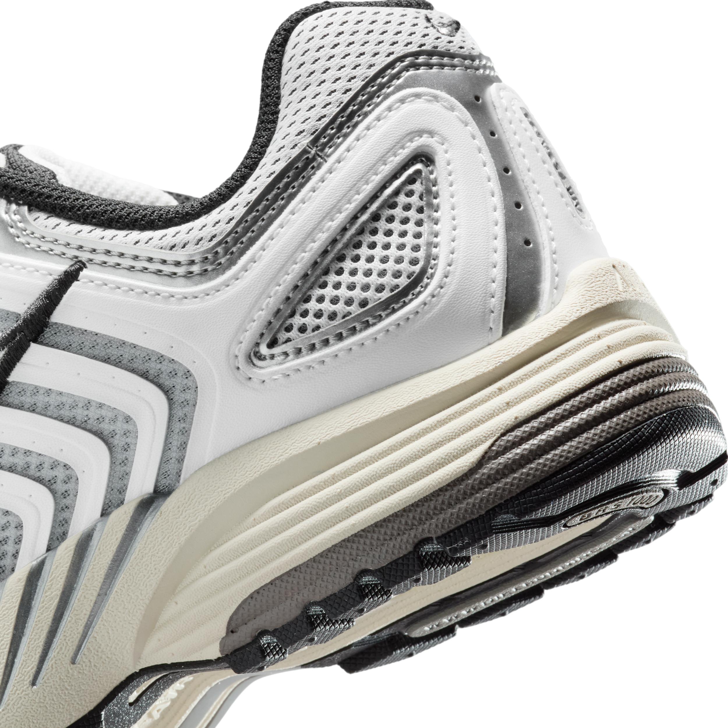 Nike Womens Air Pegasus 2005 Shoes | HQ1675-100 Product Image