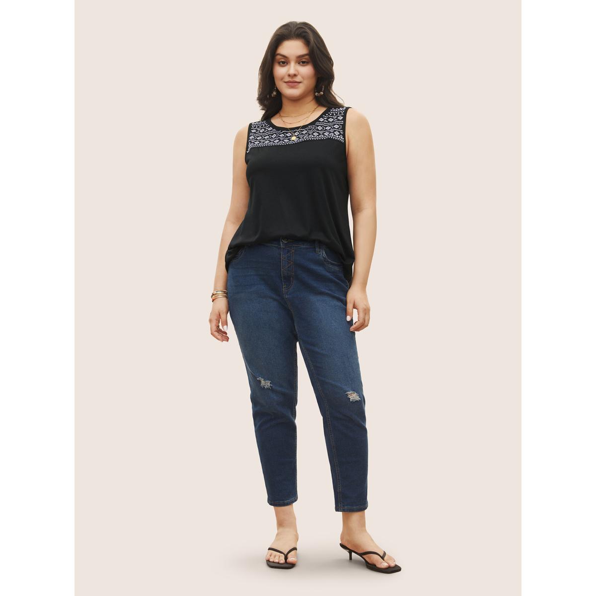 Plus Size Bandana Geometric Embroidered Tank Top Women Black Resort Embroidered Round Neck Vacation Tank Tops Camis BloomChic 26/4X Product Image