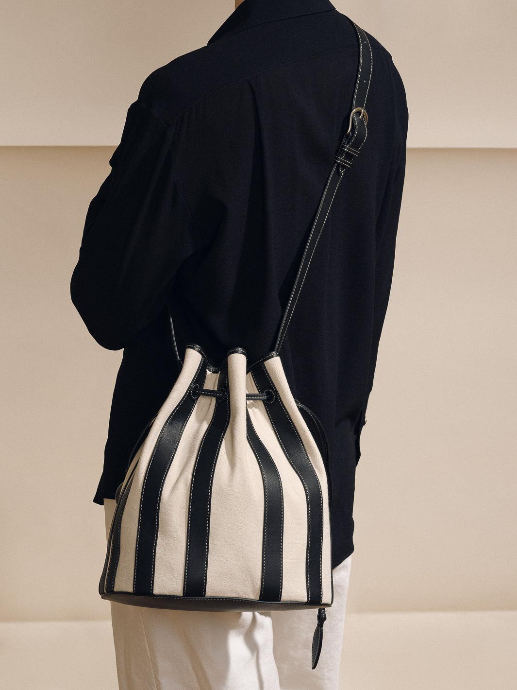 The Extra Large Drawstring in Striped Canvas Product Image