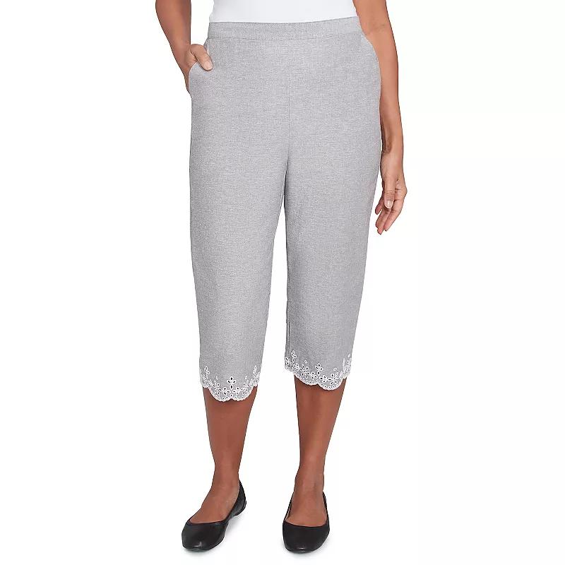 Women's Alfred Dunner Eyelet Embroidered Capri Pants,  Product Image