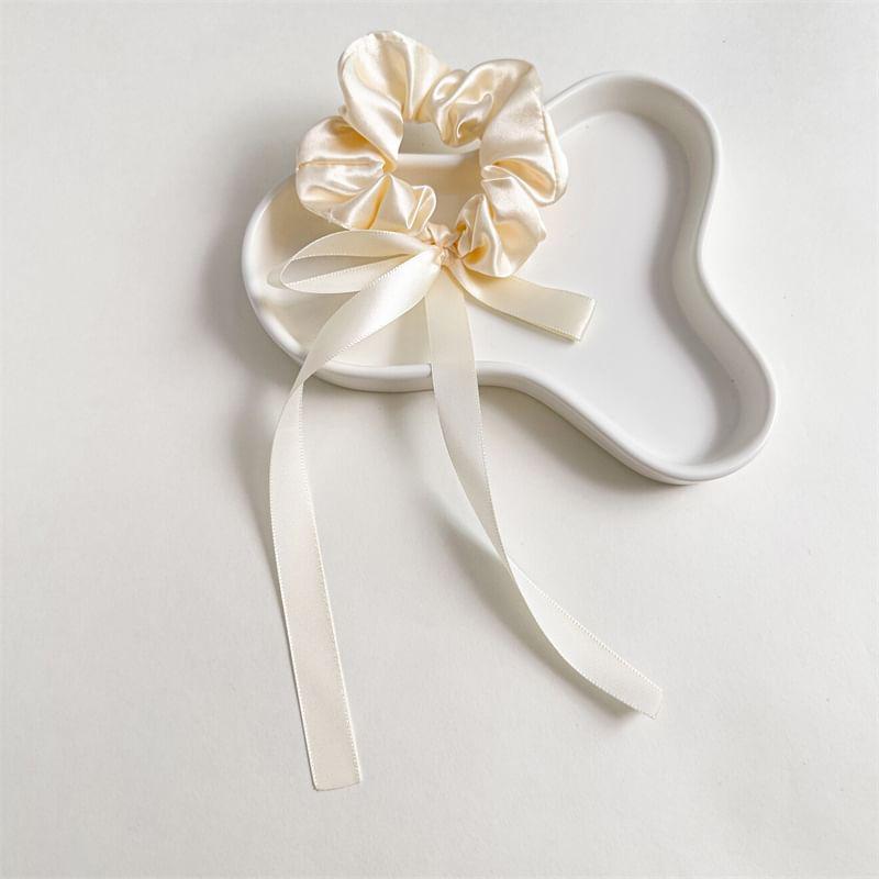 Ribbon Scrunchie Product Image