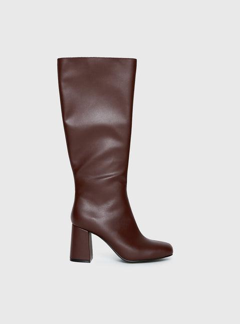 Teala Boots Brown Product Image