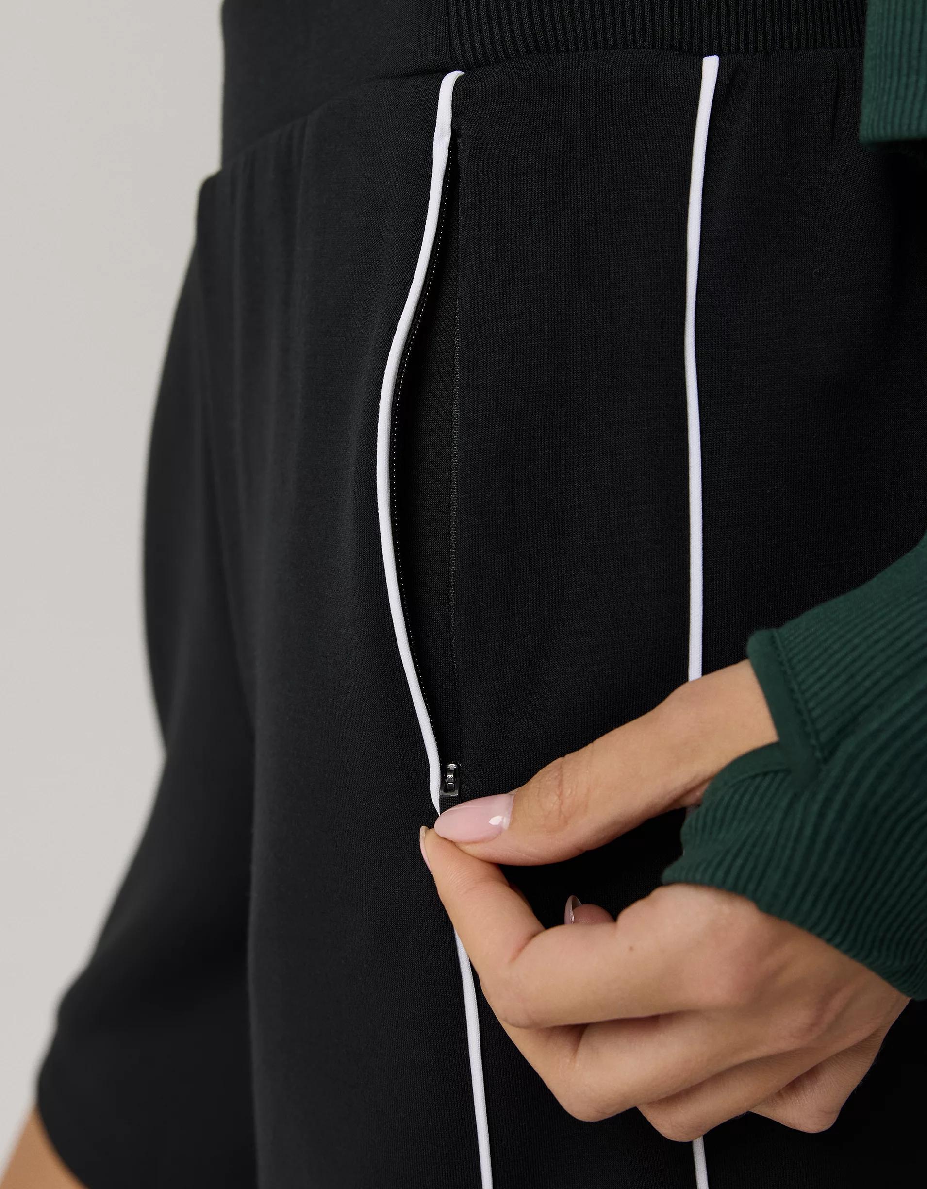 OFFLINE By Aerie ChillUp Long Short Product Image