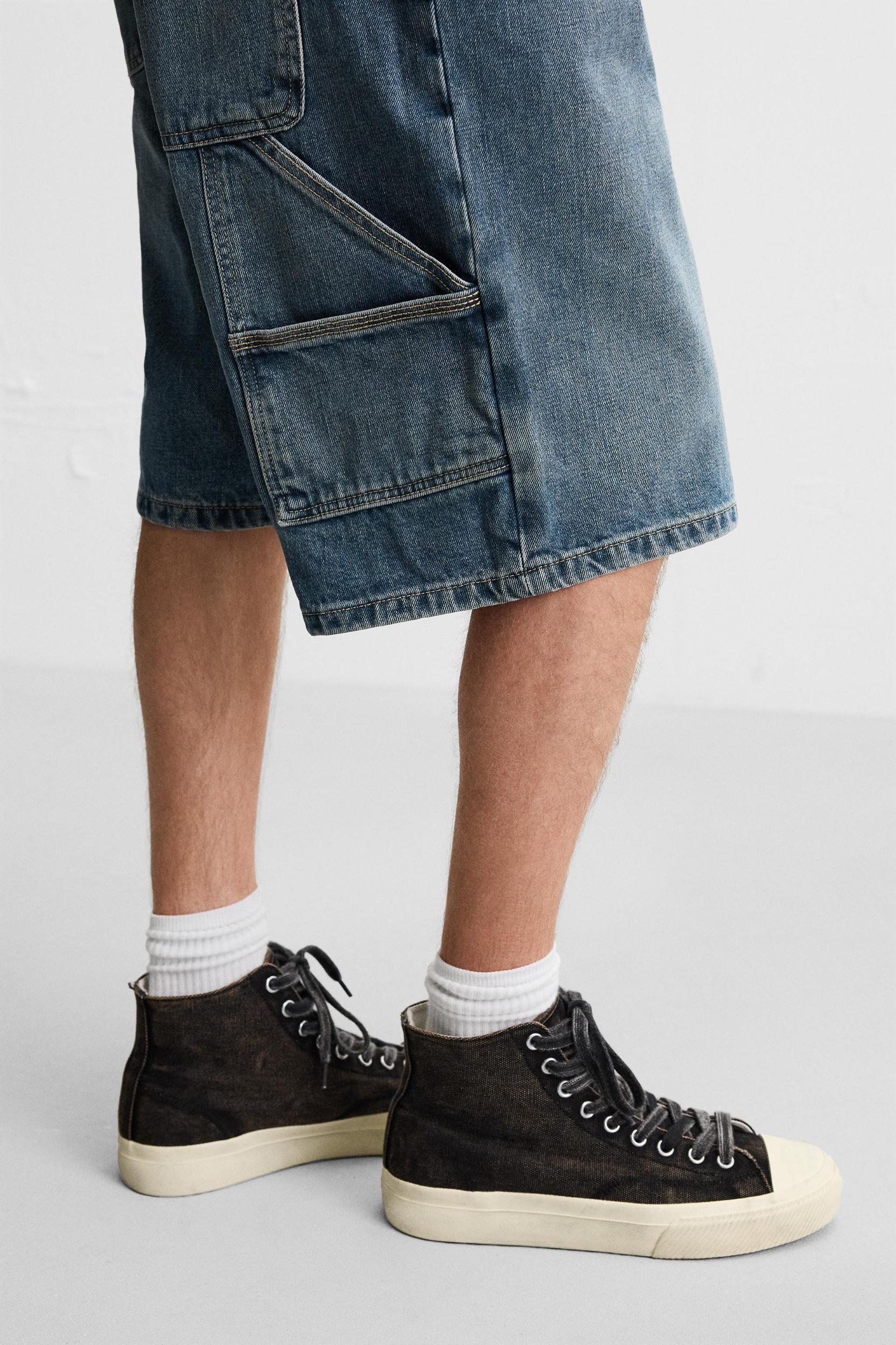 BAGGY FIT CARPENTER DENIM SHORTS Product Image