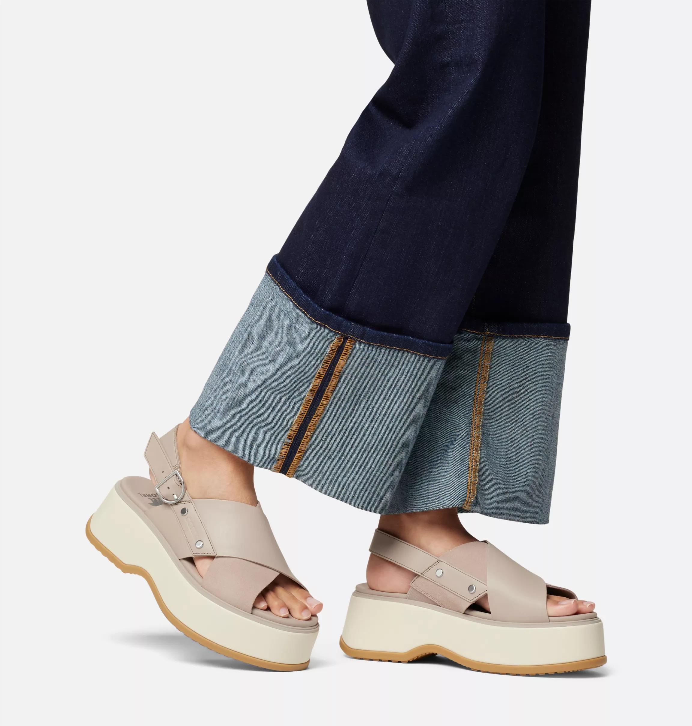 DAYSPRING™ Women's Crisscross Sandal Product Image