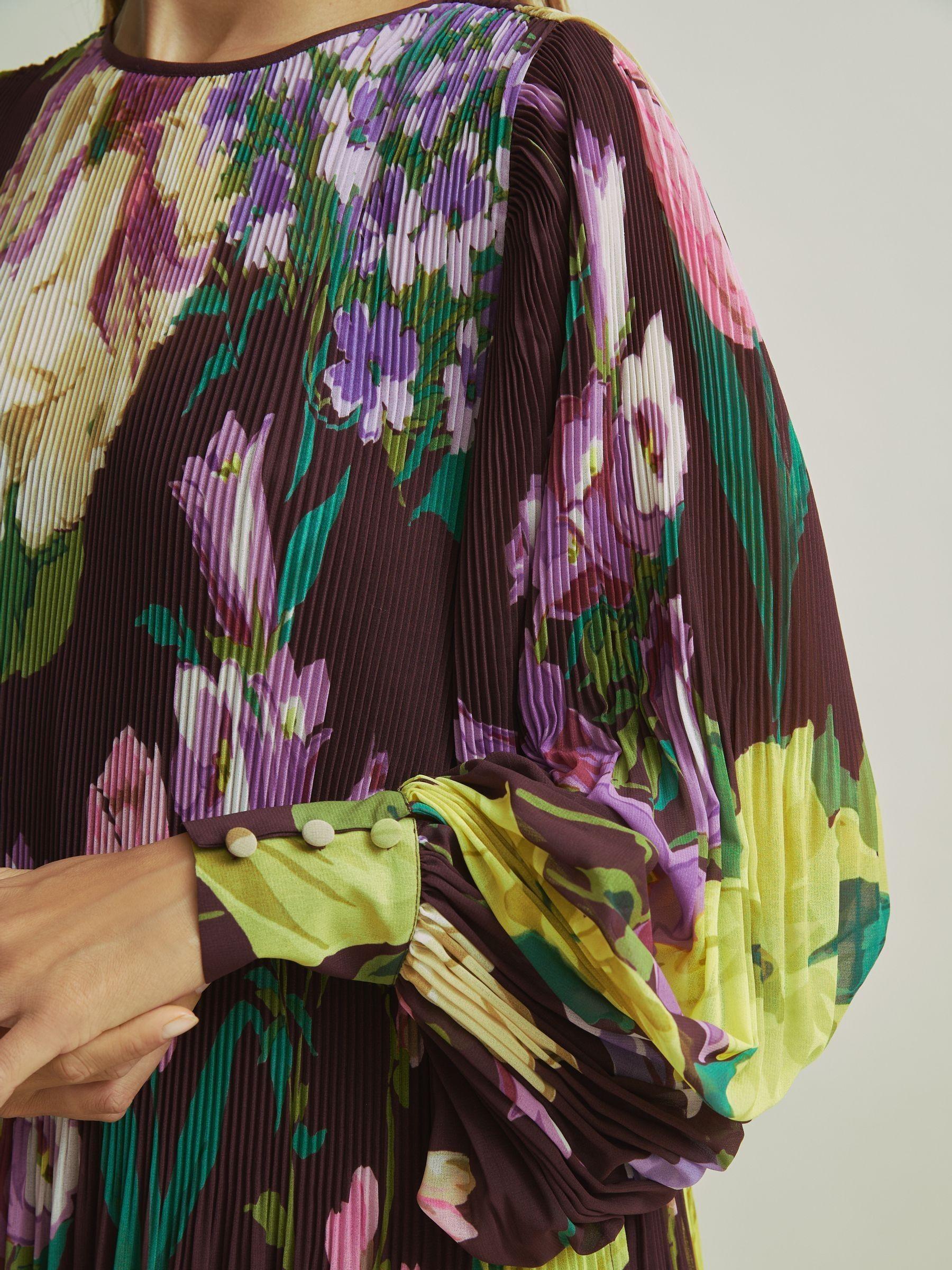 Florere Pleated Blouson Sleeve Midi Dress in Purple Product Image