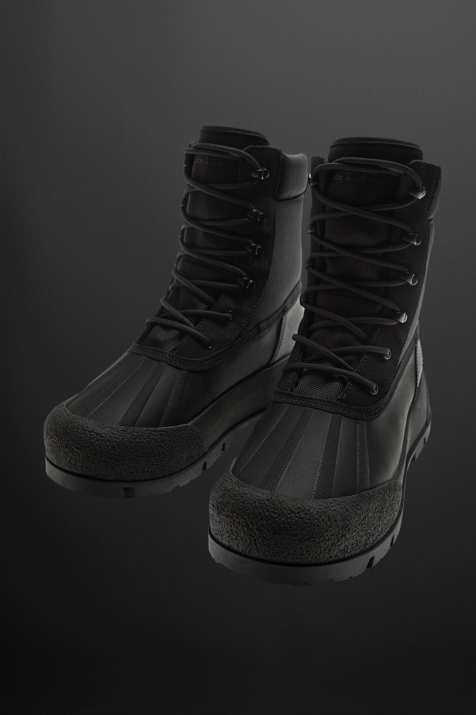 WATERPROOF HIKING BOOTS Product Image
