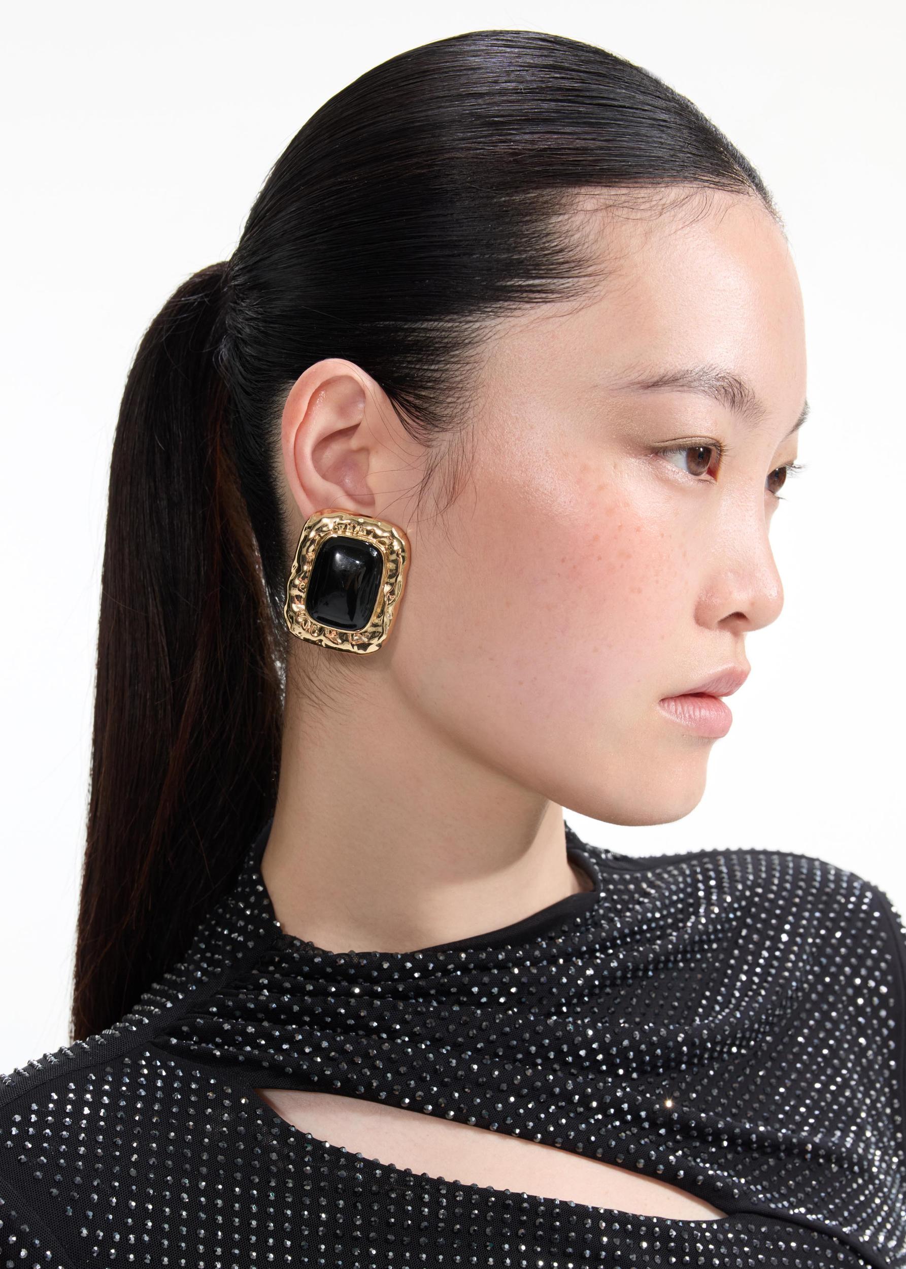 Mottled Gold Black Earrings Product Image