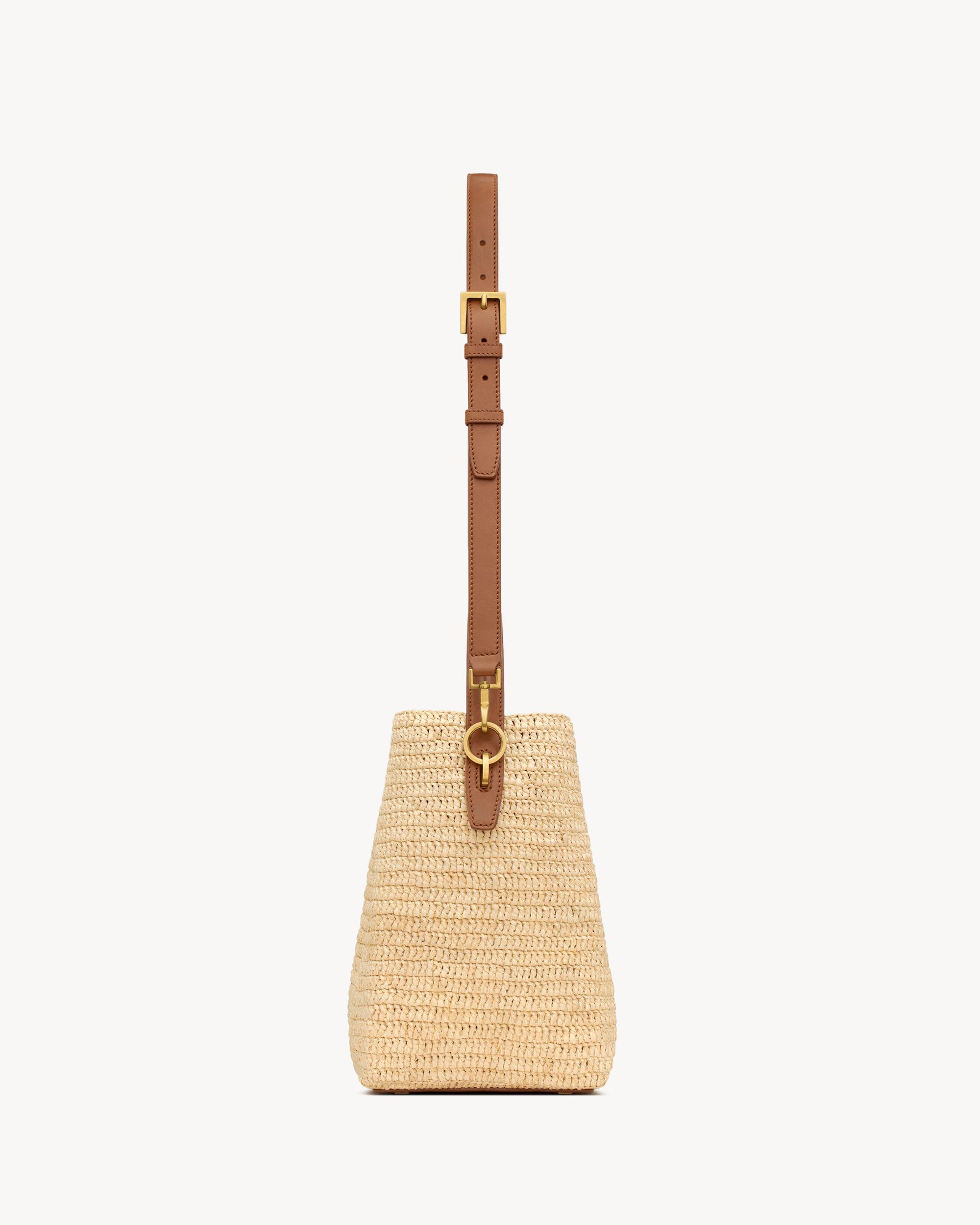 LE 37 in woven raffia and vegetable-tanned leather Product Image