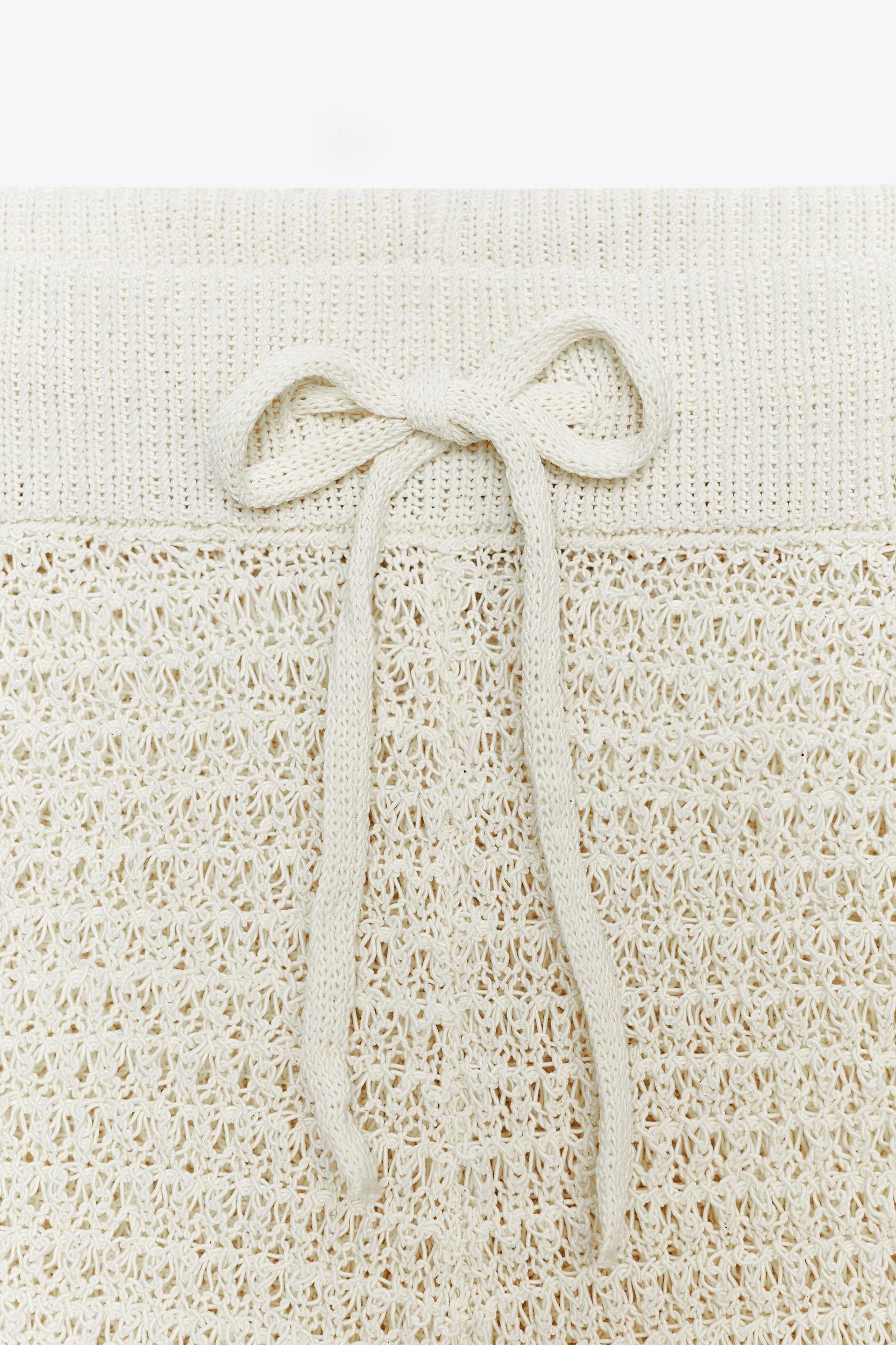 KNIT SHORTS Product Image