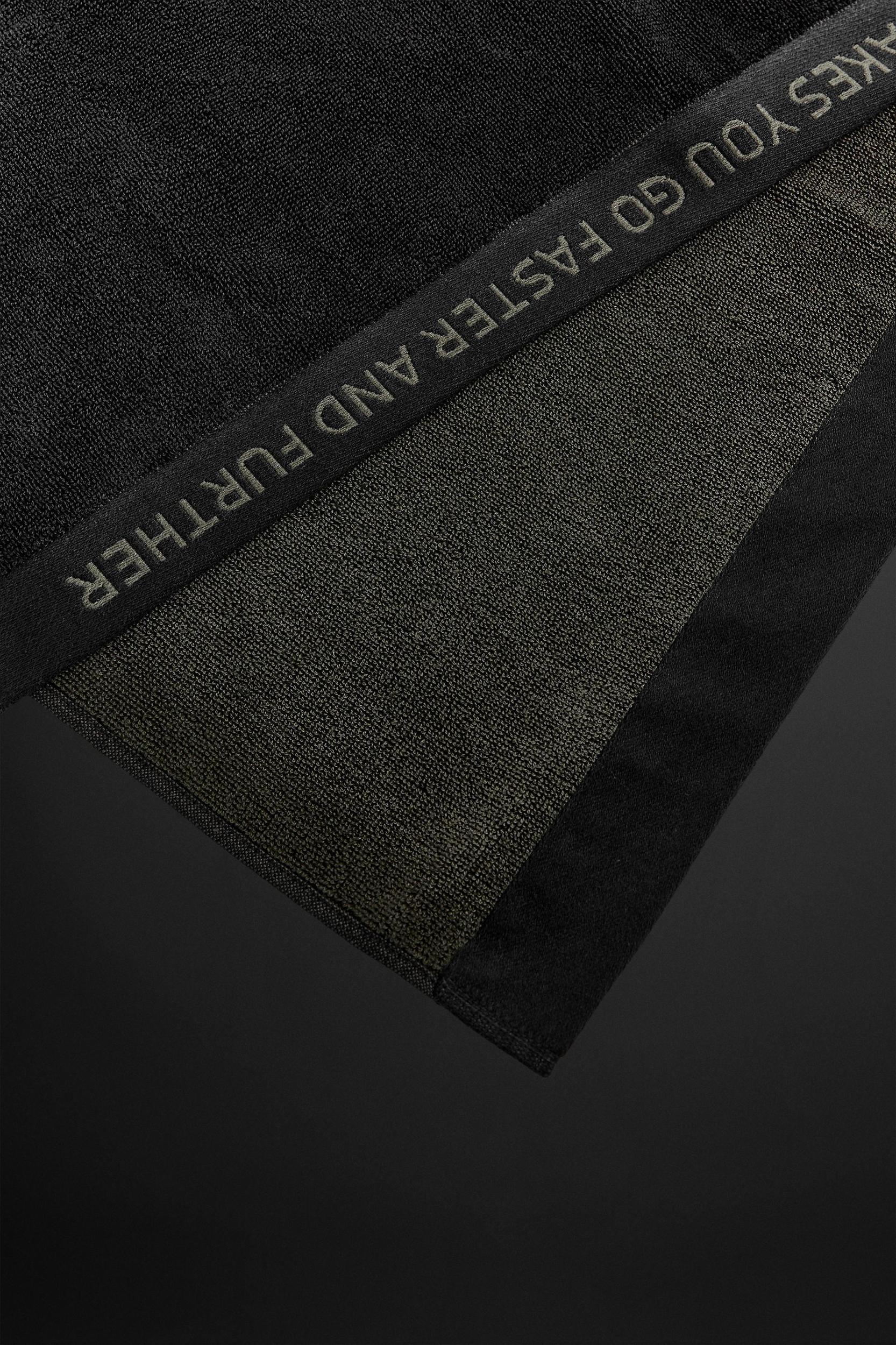 LARGE WORKOUT TOWEL Product Image