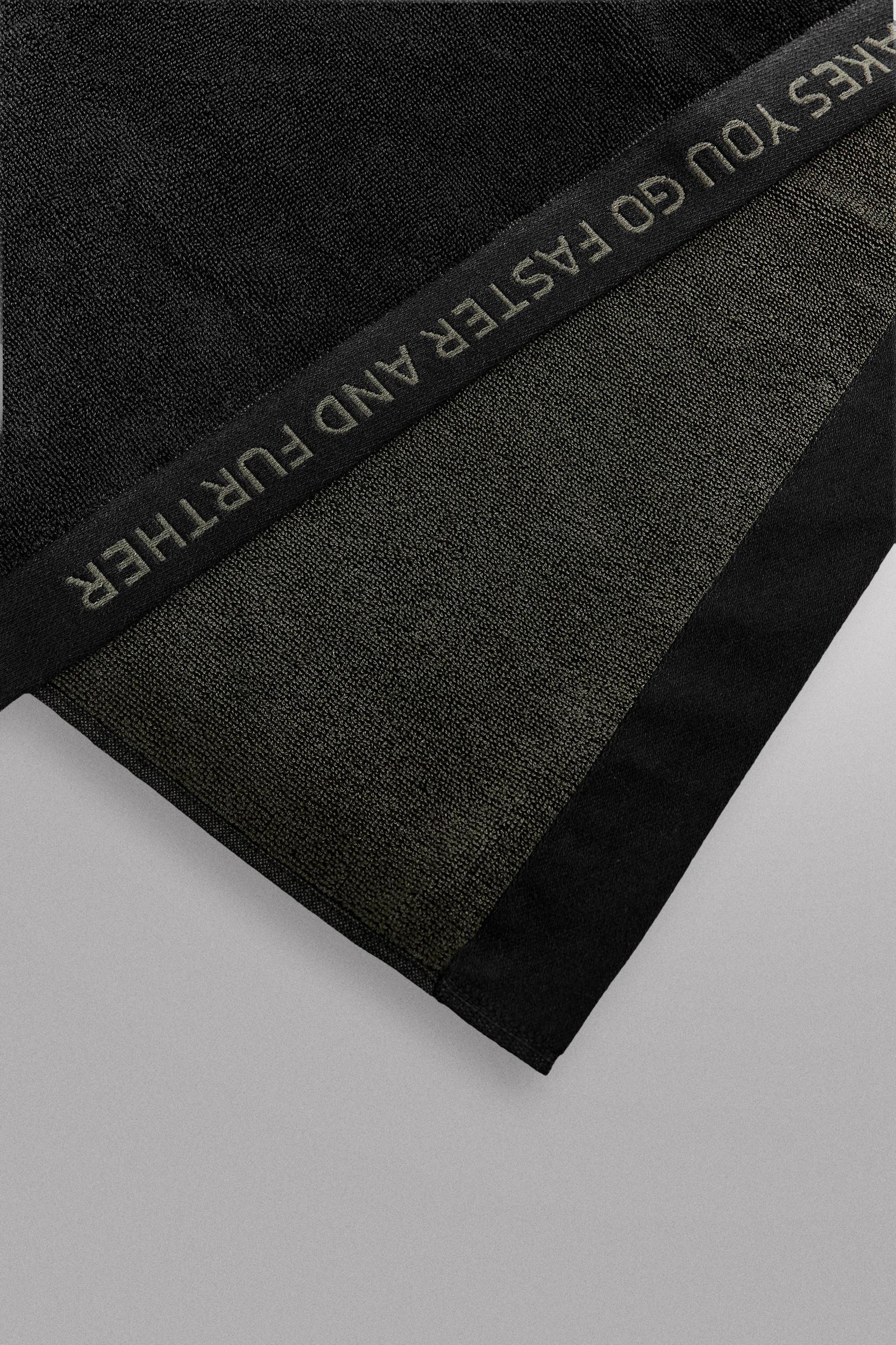 LARGE WORKOUT TOWEL Product Image