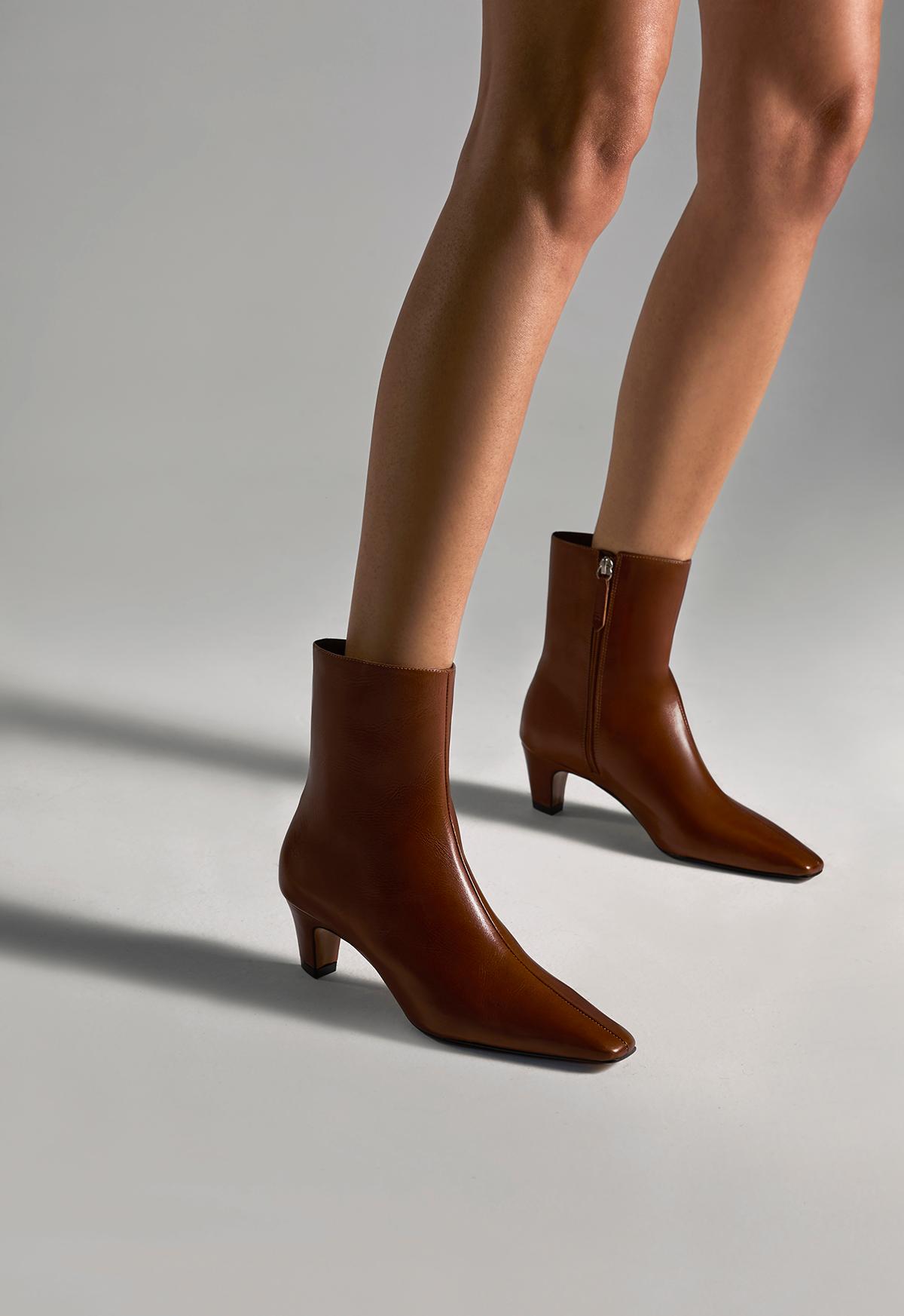 Dellia Bootie Female Product Image