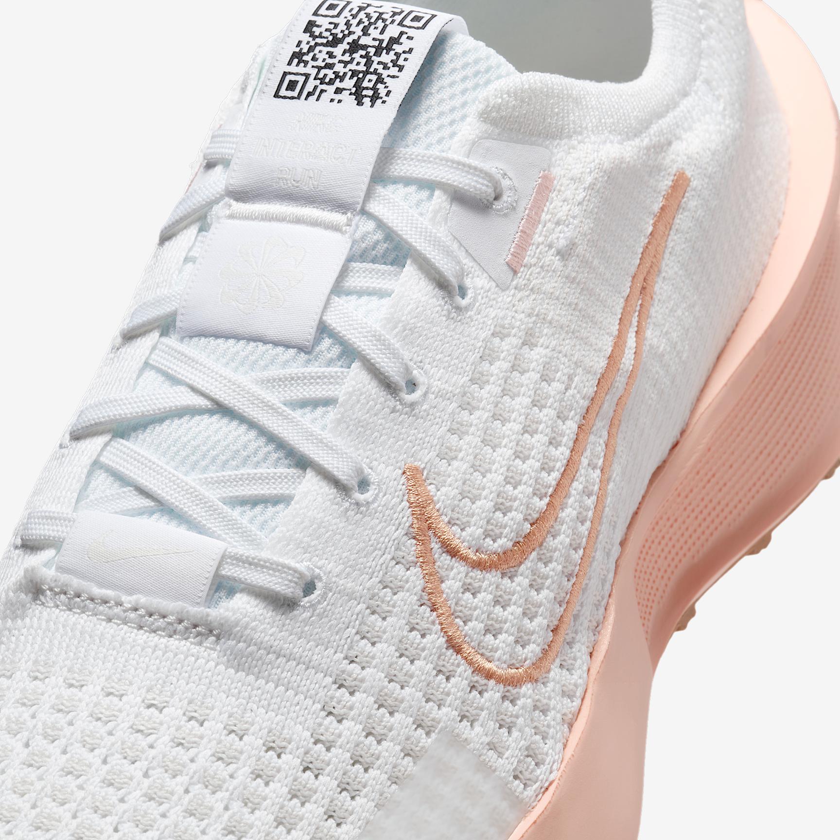 Nike Women's Interact Run Road Running Shoes Product Image