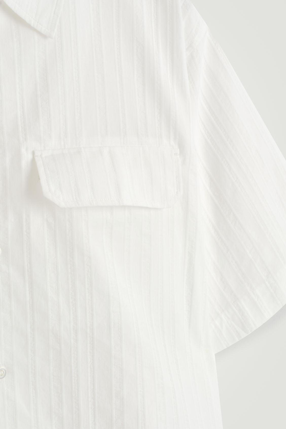 RELAXED FLAP-POCKET UTILITY SHIRT Product Image