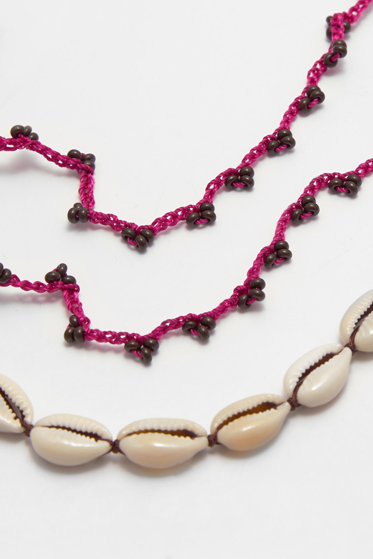 Seashell and bead necklace Product Image