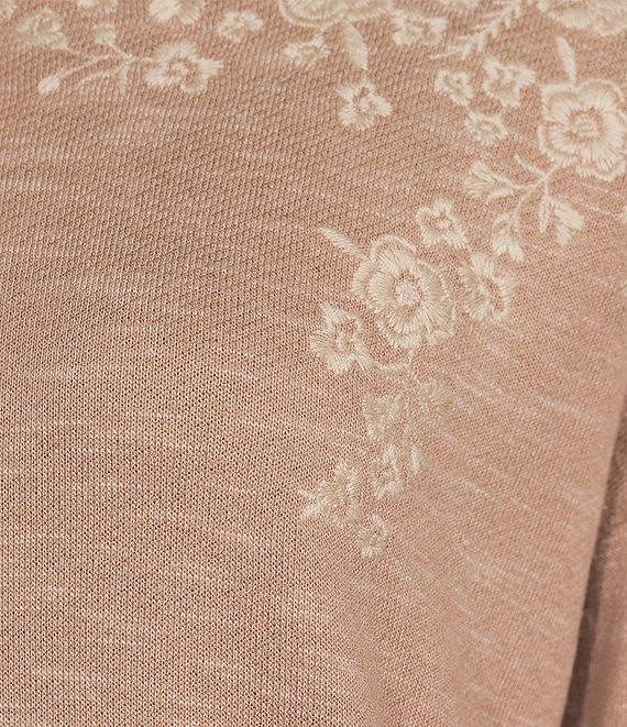 Nurture by Westbound Knit Long Sleeve Crew Neck Embroidered Sweatshirt Product Image