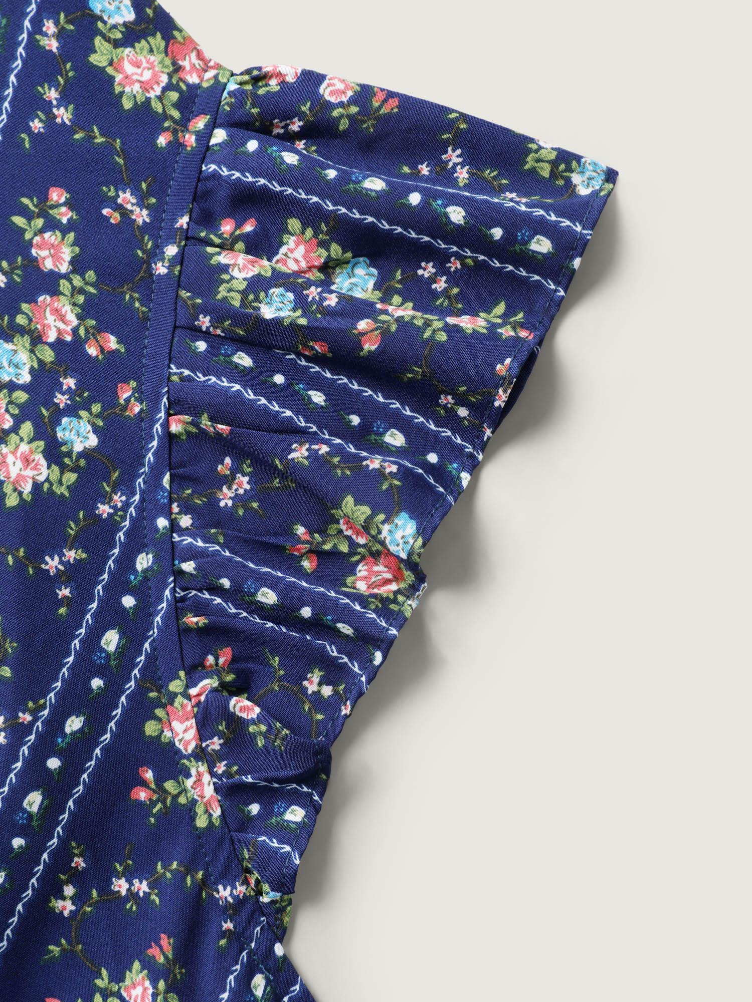 Floral Stripes Flutter Sleeve Blouse Female Product Image