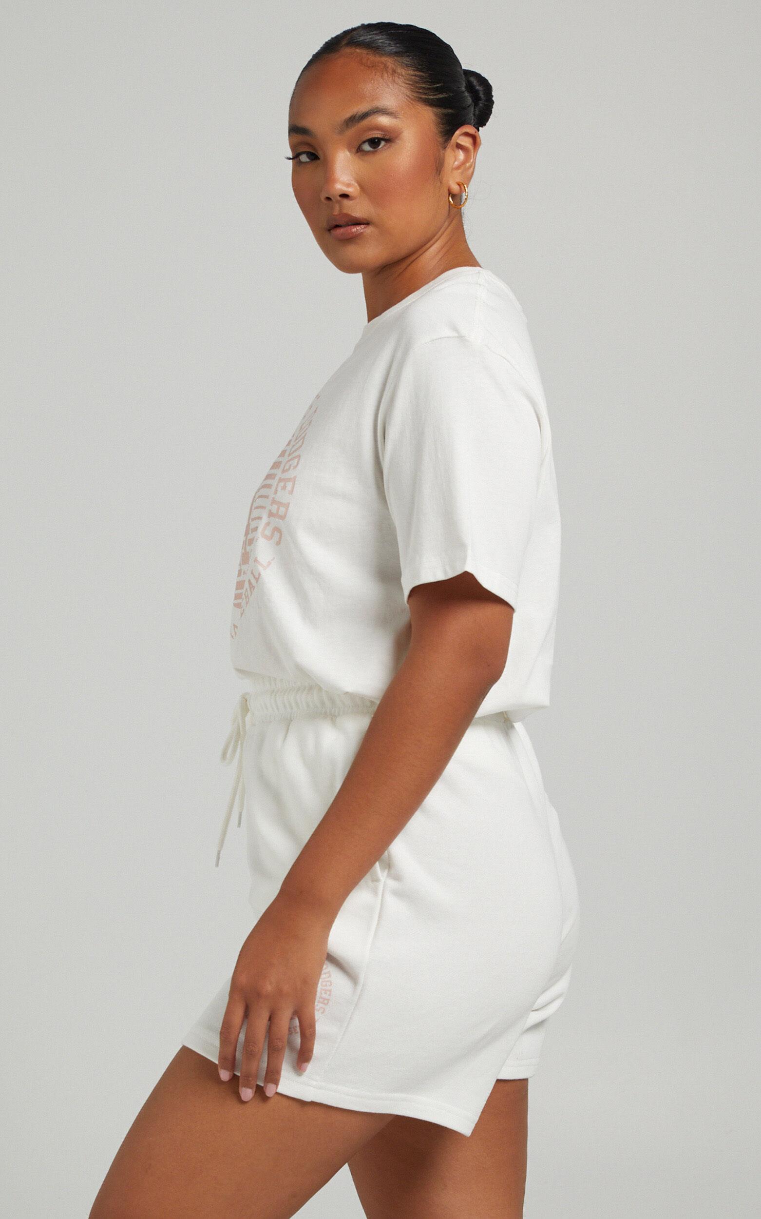 Majestic - Dodgers Canyon Run Short in Vintage White Product Image