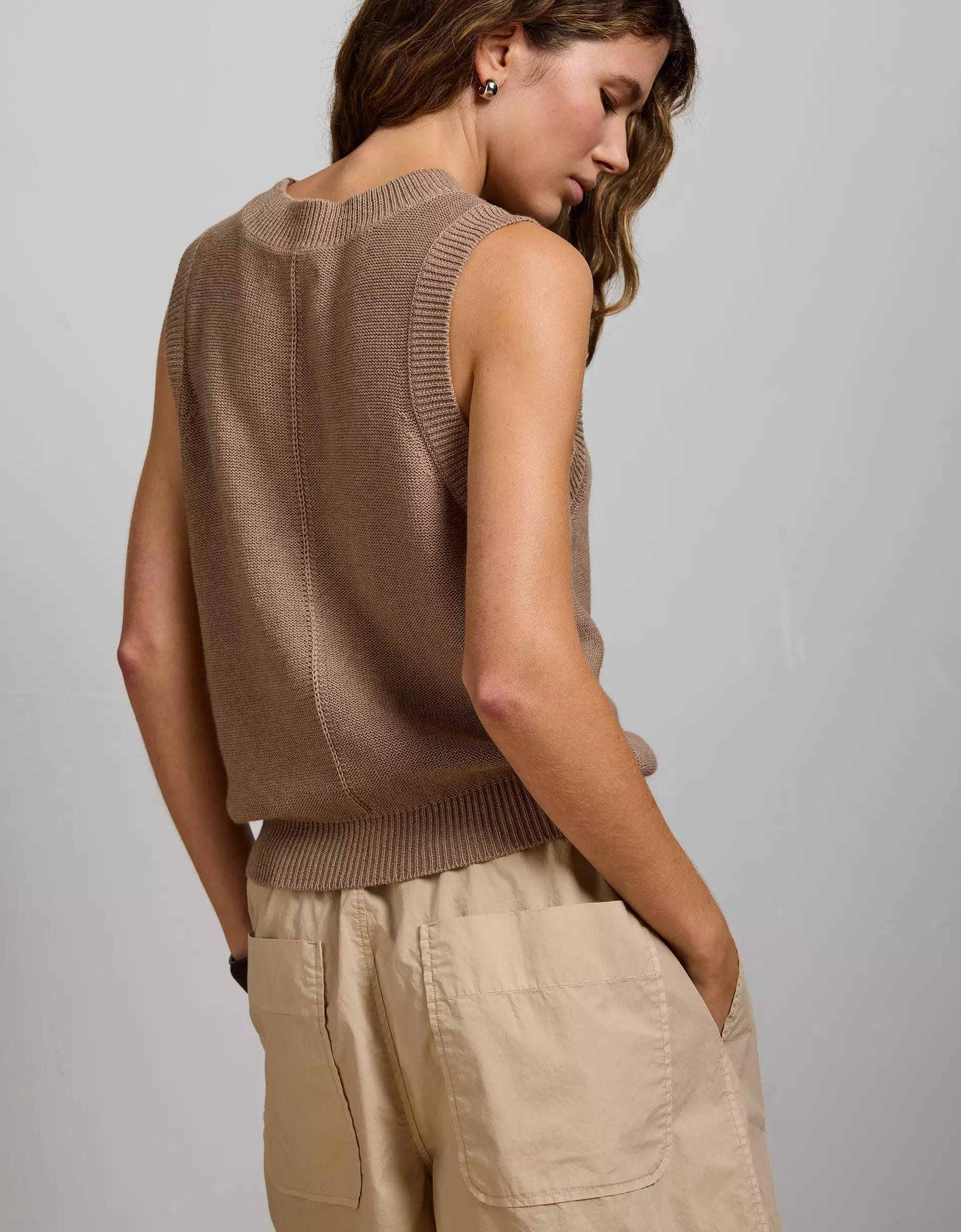 AE77 Premium Sweater Tank Top Product Image