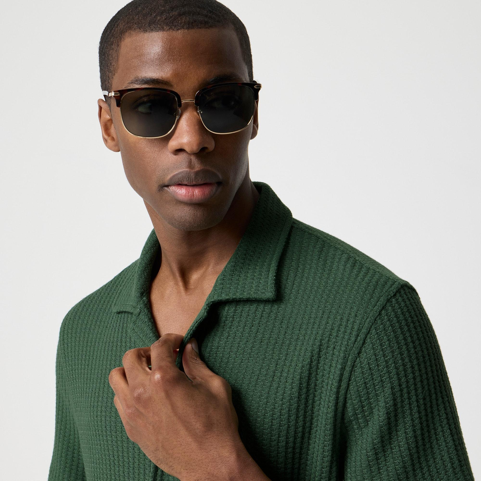 Short-sleeve textured camp shirt Product Image