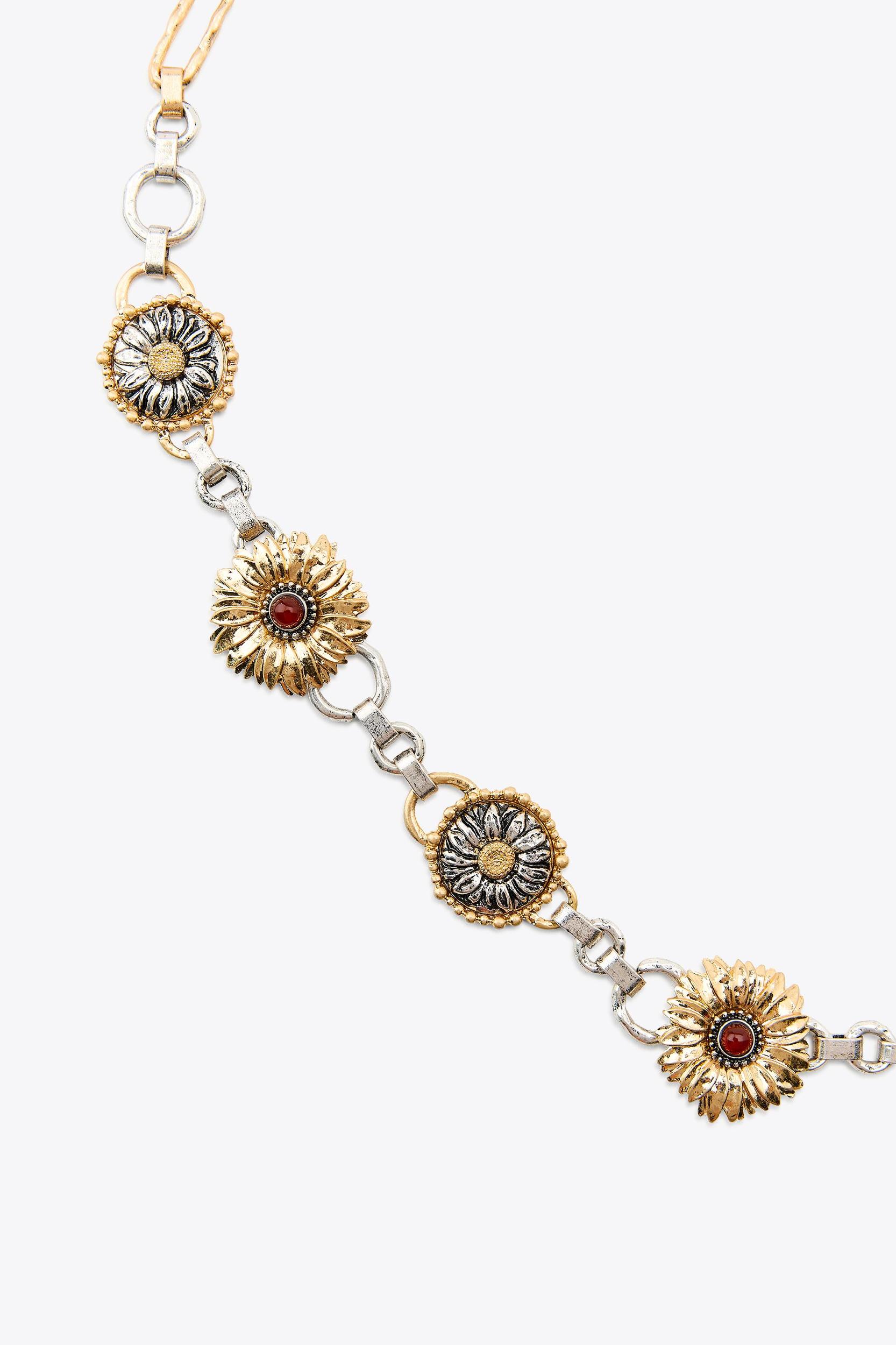 COMBINED FLOWER CHAIN BELT Product Image
