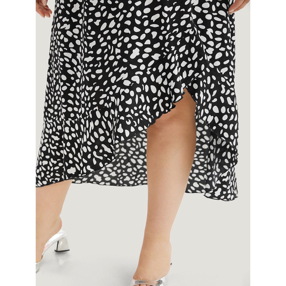 Plus Size Leopard Elastic Waist Ruffles Asymmetrical Hem Skirt Women Black Elegant Elastic Waist Low stretch Dailywear Skirts BloomChic 26/4X Product Image